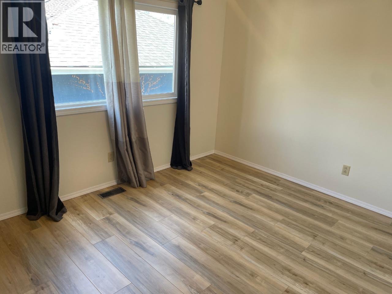 6528 Main Street, Oliver, British Columbia  V0H 1T0 - Photo 11 - 10391565