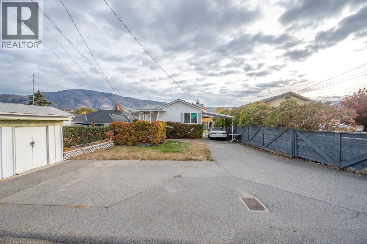 6528 Main Street, Oliver, British Columbia  V0H 1T0 - Photo 47 - 10391565