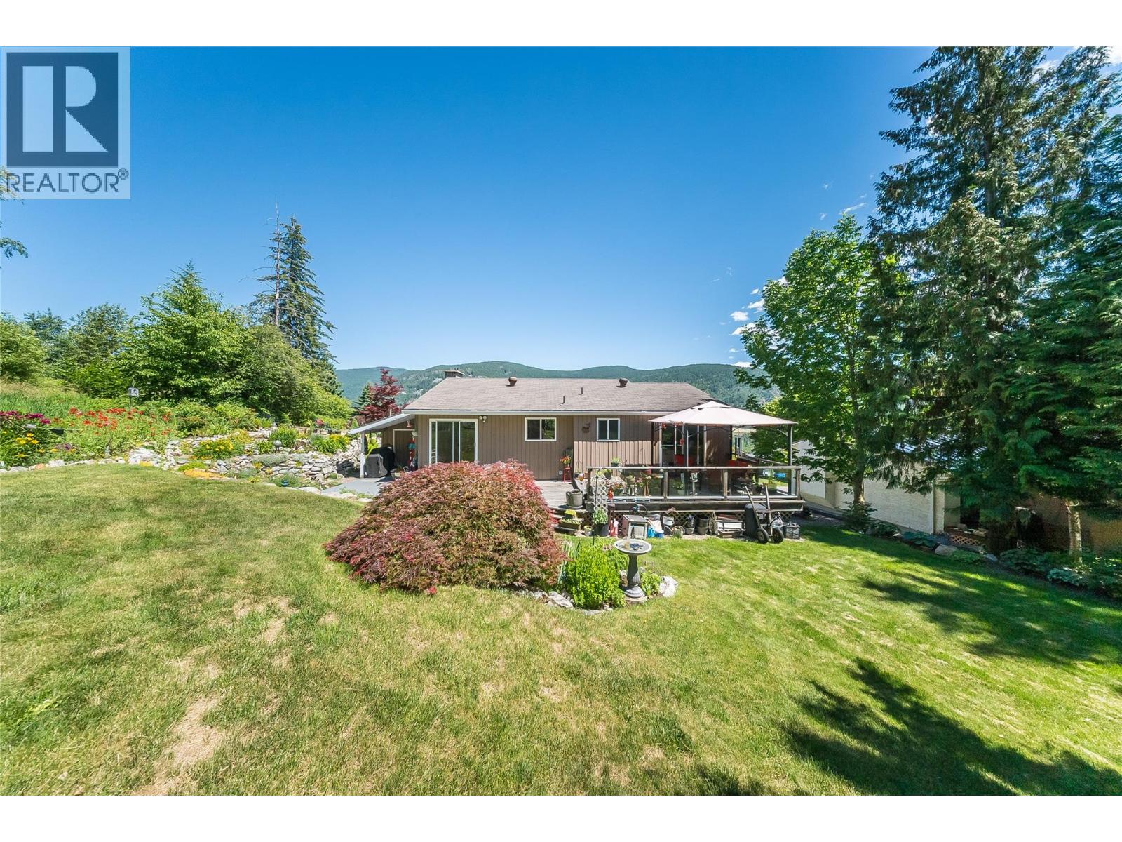 3404 Southridge Drive, Castlegar, British Columbia  V1N 4A7 - Photo 40 - 10391389