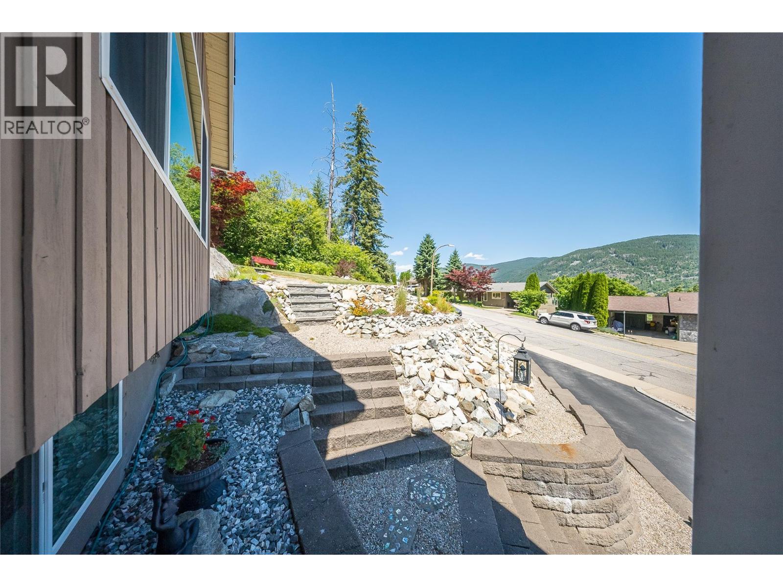 3404 Southridge Drive, Castlegar, British Columbia  V1N 4A7 - Photo 46 - 10391389
