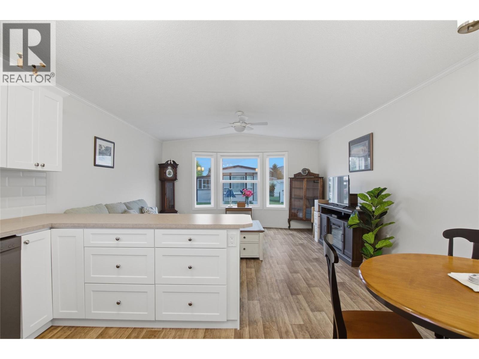 2400 Oakdale Way Unit# 66, Kamloops, British Columbia  V2B 6W7 - Photo 15 - 10391944