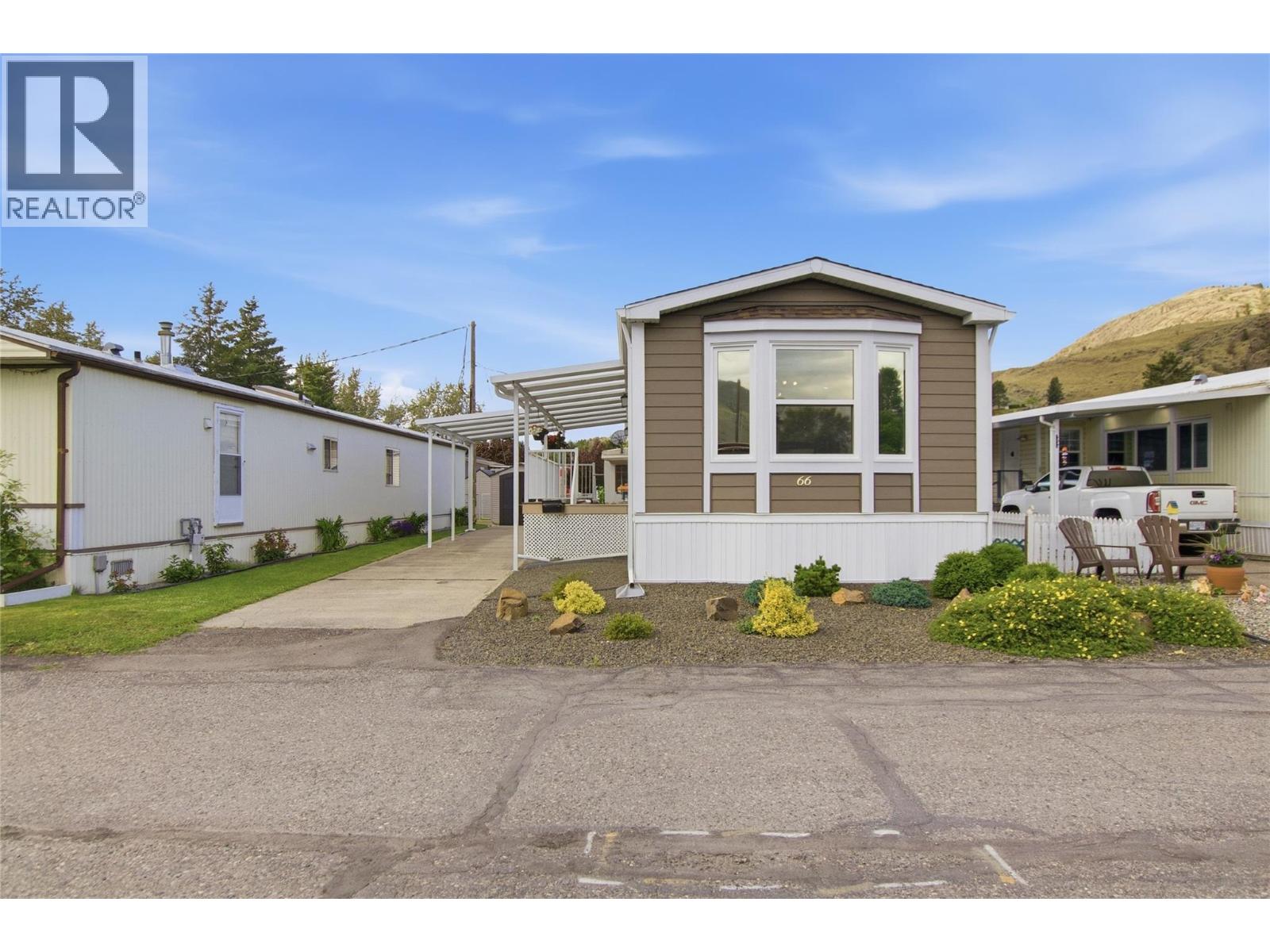 2400 Oakdale Way Unit# 66, Kamloops, British Columbia  V2B 6W7 - Photo 2 - 10391944