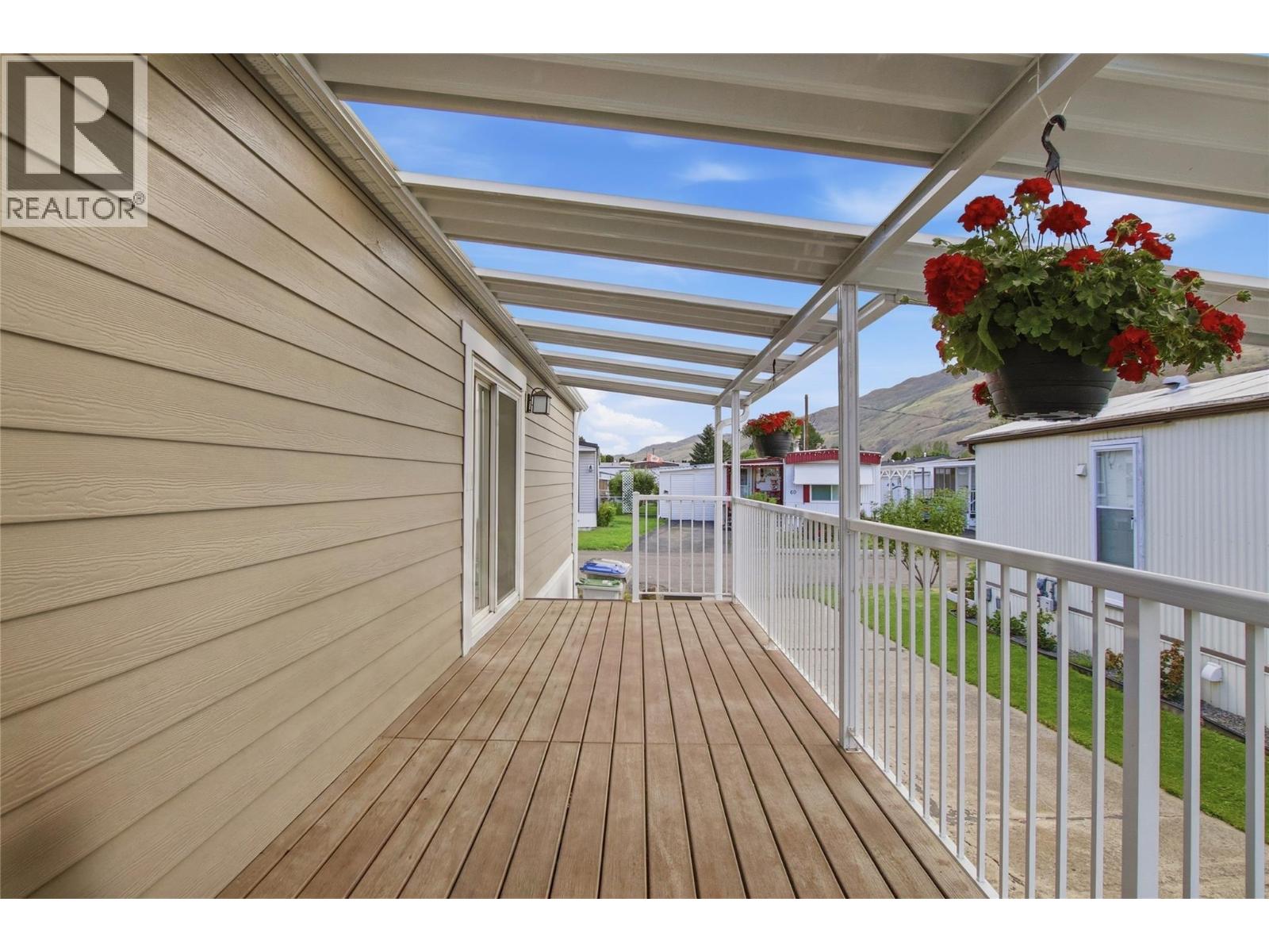 2400 Oakdale Way Unit# 66, Kamloops, British Columbia  V2B 6W7 - Photo 5 - 10391944