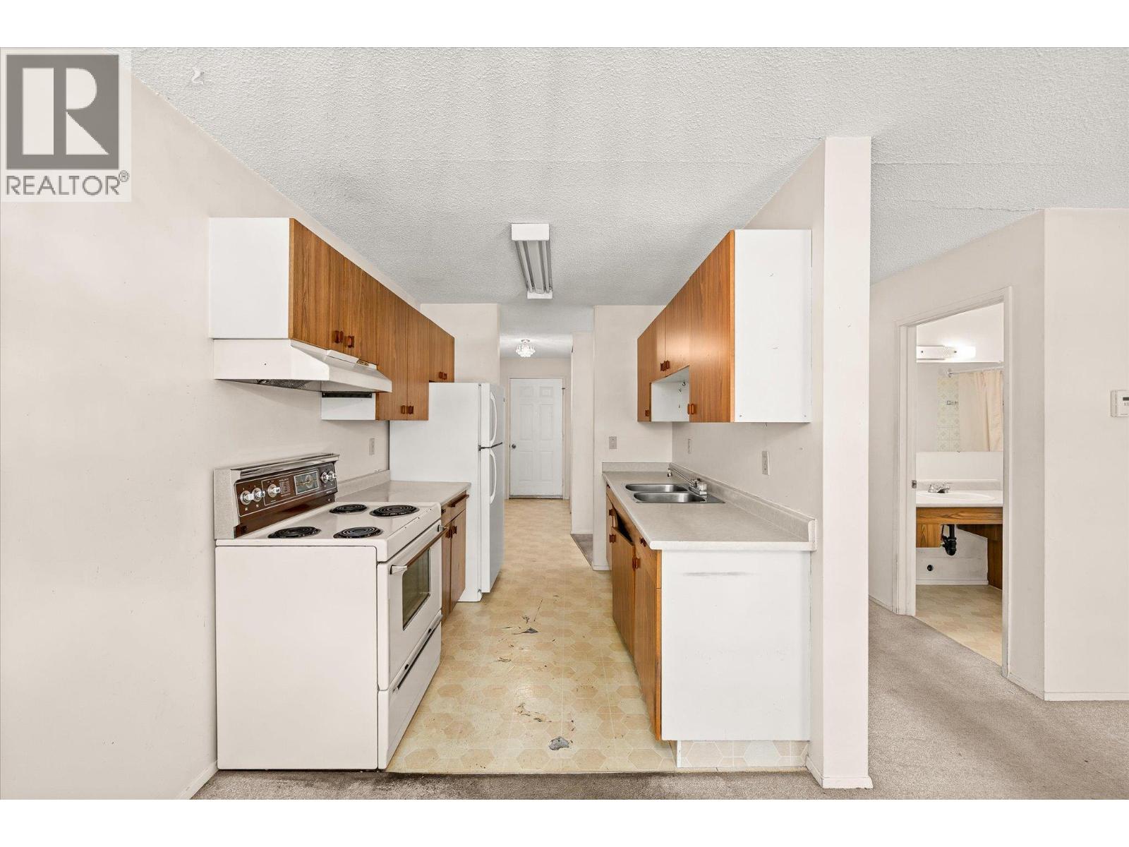 880 Badke Road Unit# 203a, Kelowna, British Columbia  V1X 5Z6 - Photo 3 - 10391240