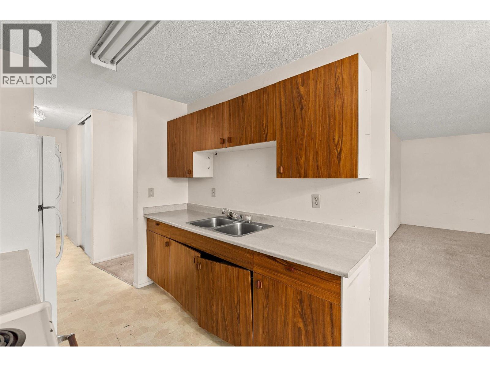 880 Badke Road Unit# 203a, Kelowna, British Columbia  V1X 5Z6 - Photo 5 - 10391240