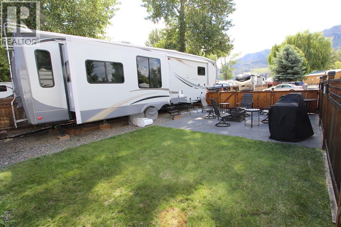 3 Heron Lane, Lee Creek, British Columbia  V0E 1M4 - Photo 6 - 10391969