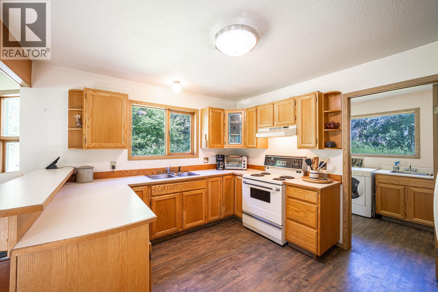 187 Gibson Road, Lumby, British Columbia  V0E 2G1 - Photo 35 - 10391083