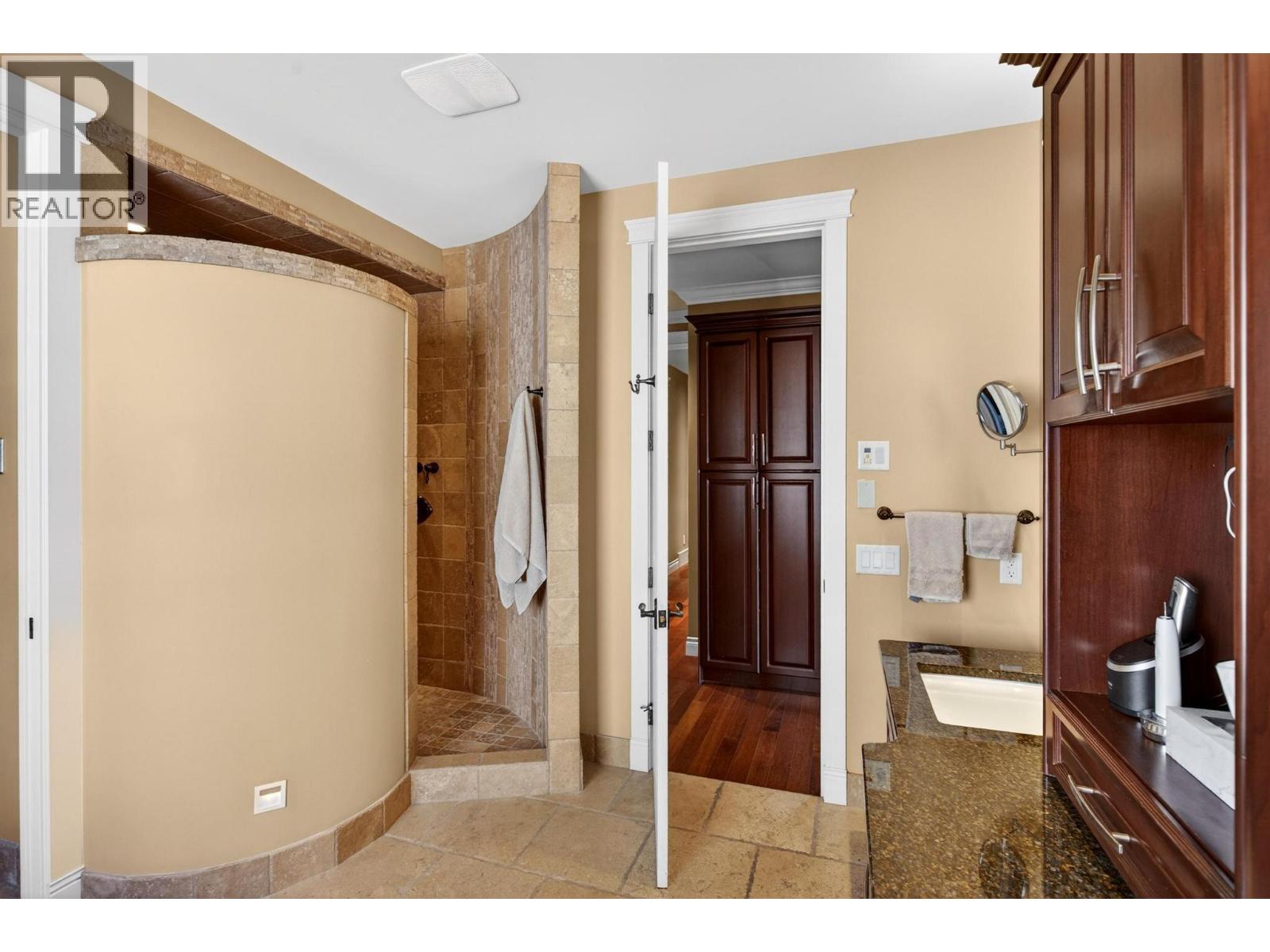 726 Marin Crescent, Kelowna, British Columbia  V1W 5C8 - Photo 28 - 10391721