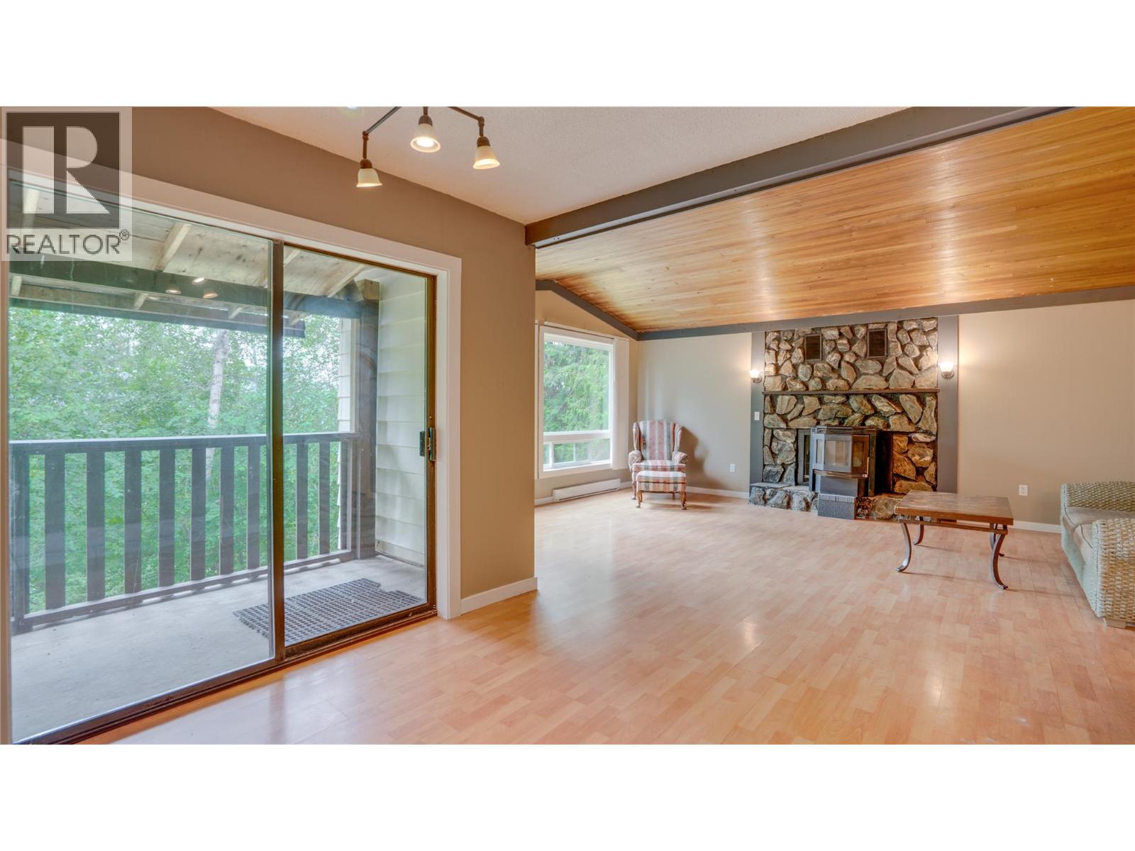 454 Grandview Bench Road, Salmon Arm, British Columbia  V1E 2Y4 - Photo 20 - 10391637