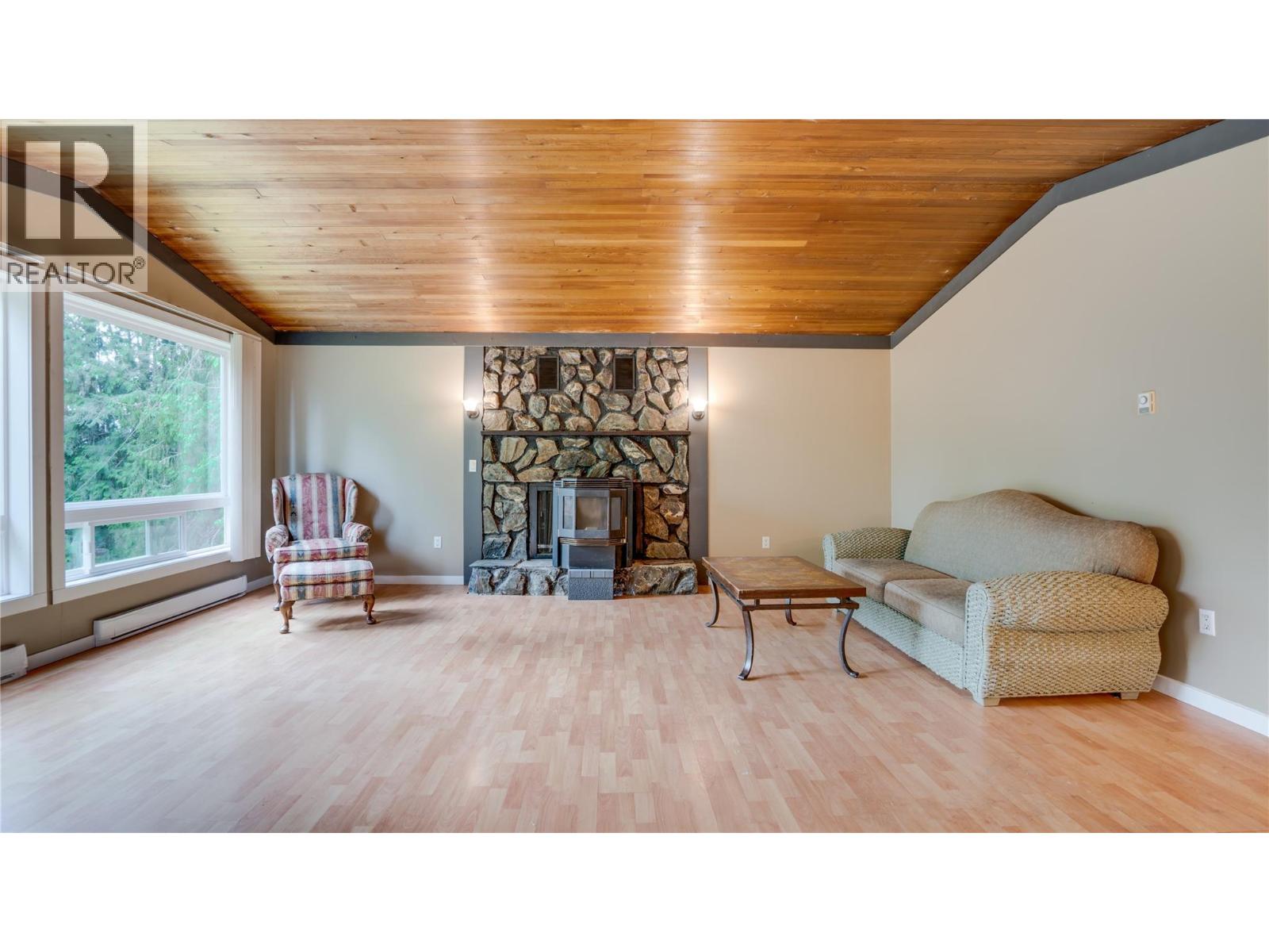 454 Grandview Bench Road, Salmon Arm, British Columbia  V1E 2Y4 - Photo 21 - 10391637