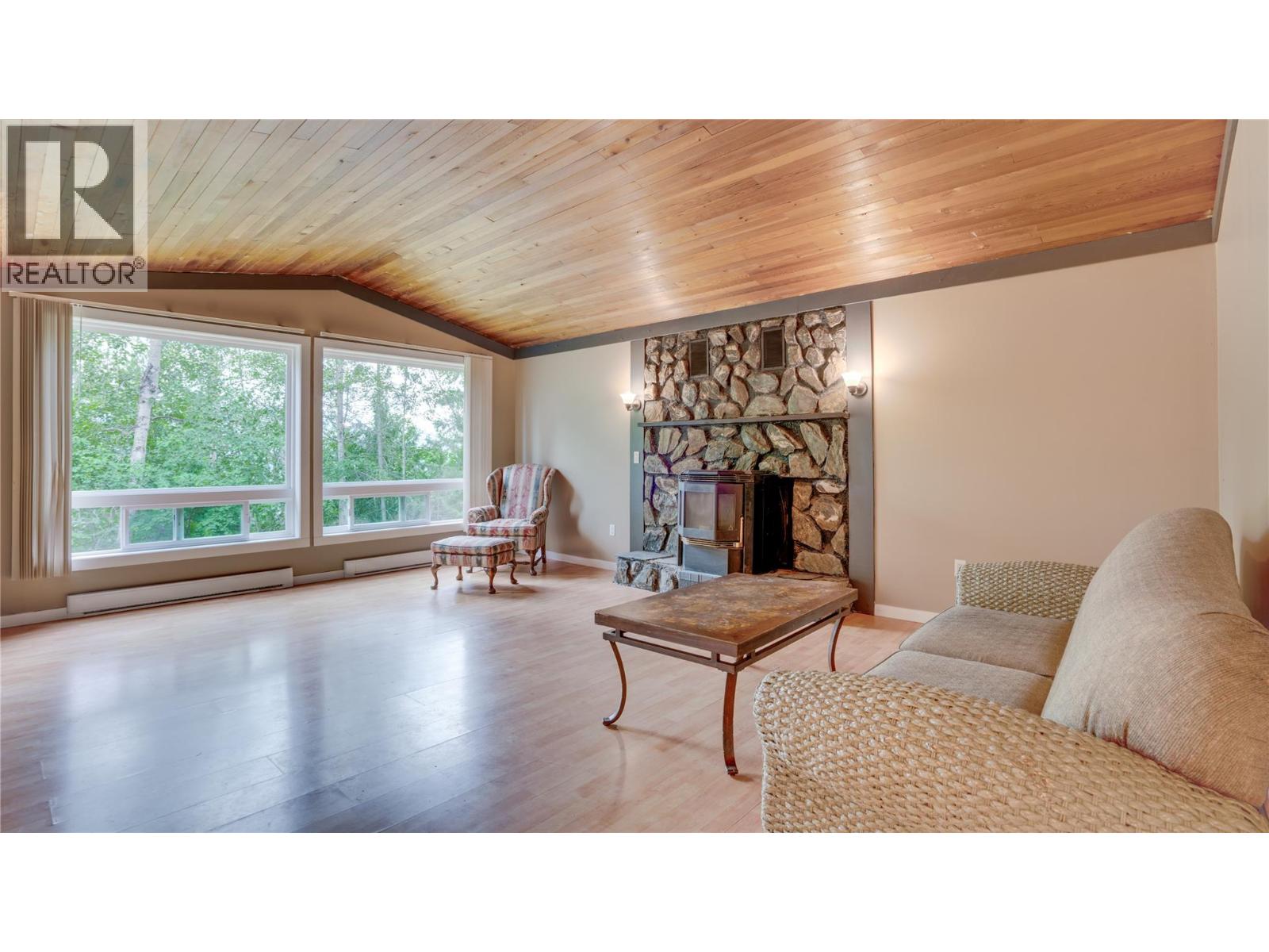 454 Grandview Bench Road, Salmon Arm, British Columbia  V1E 2Y4 - Photo 22 - 10391637