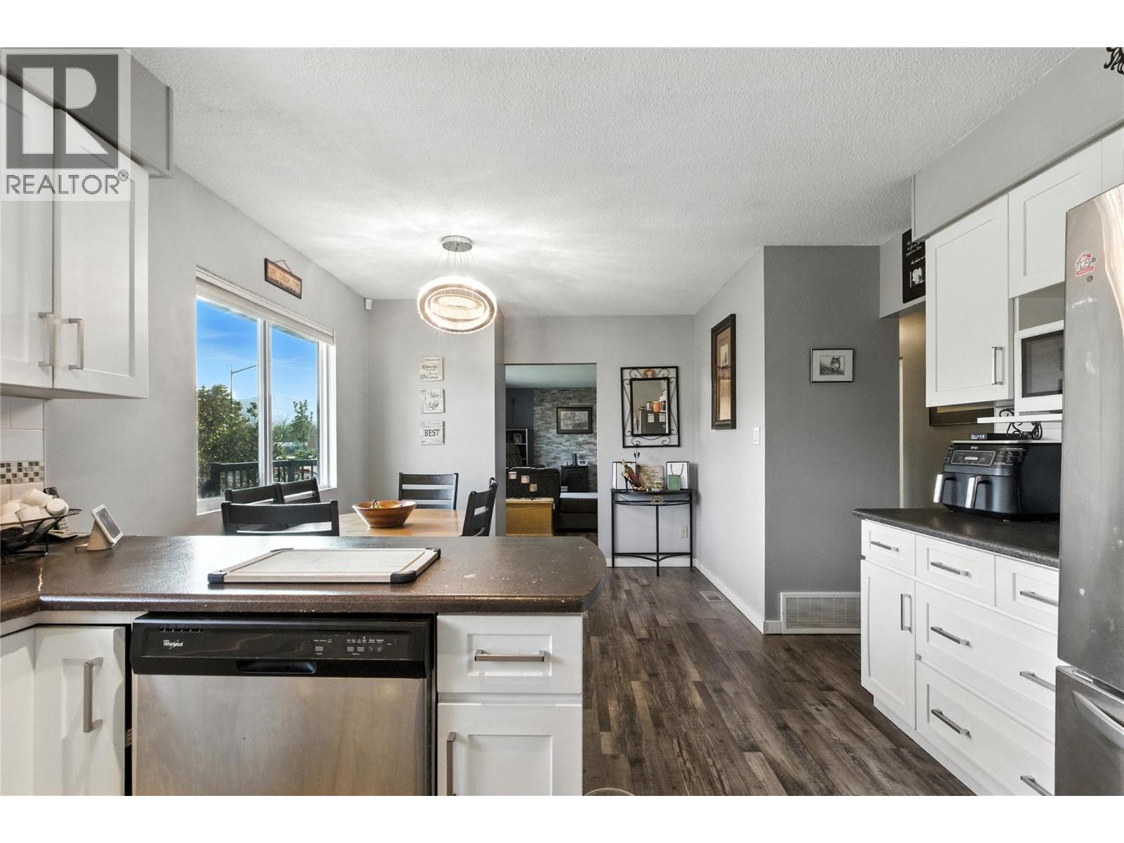 2590 Tranquille Road, Kamloops, British Columbia  V2B 3N8 - Photo 9 - 10391996