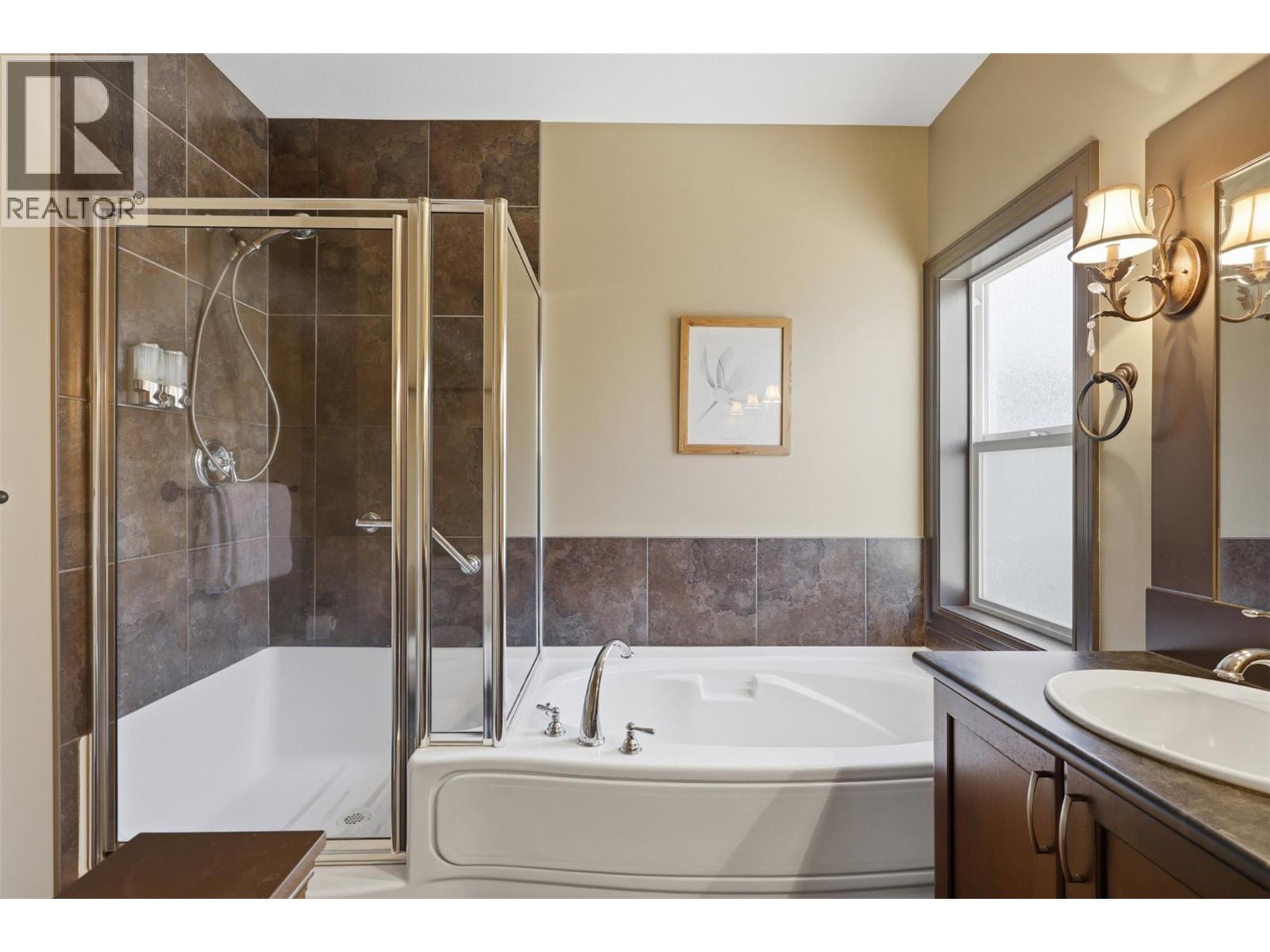 500 Stoneridge Drive, Kamloops, British Columbia  V2H 0A7 - Photo 35 - 10390700