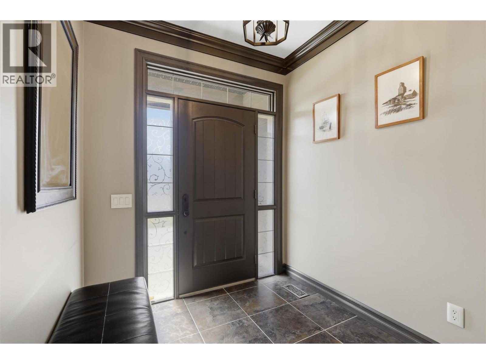 500 Stoneridge Drive, Kamloops, British Columbia  V2H 0A7 - Photo 4 - 10390700