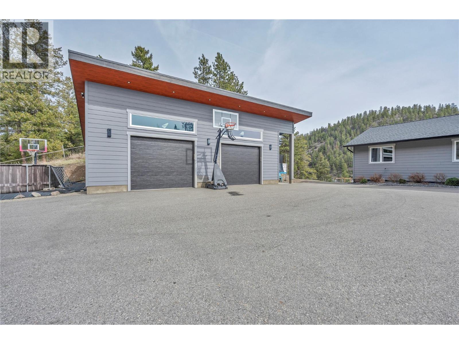 163 Farleigh Lake Road, Penticton, British Columbia  V2A 0E6 - Photo 3 - 10392001