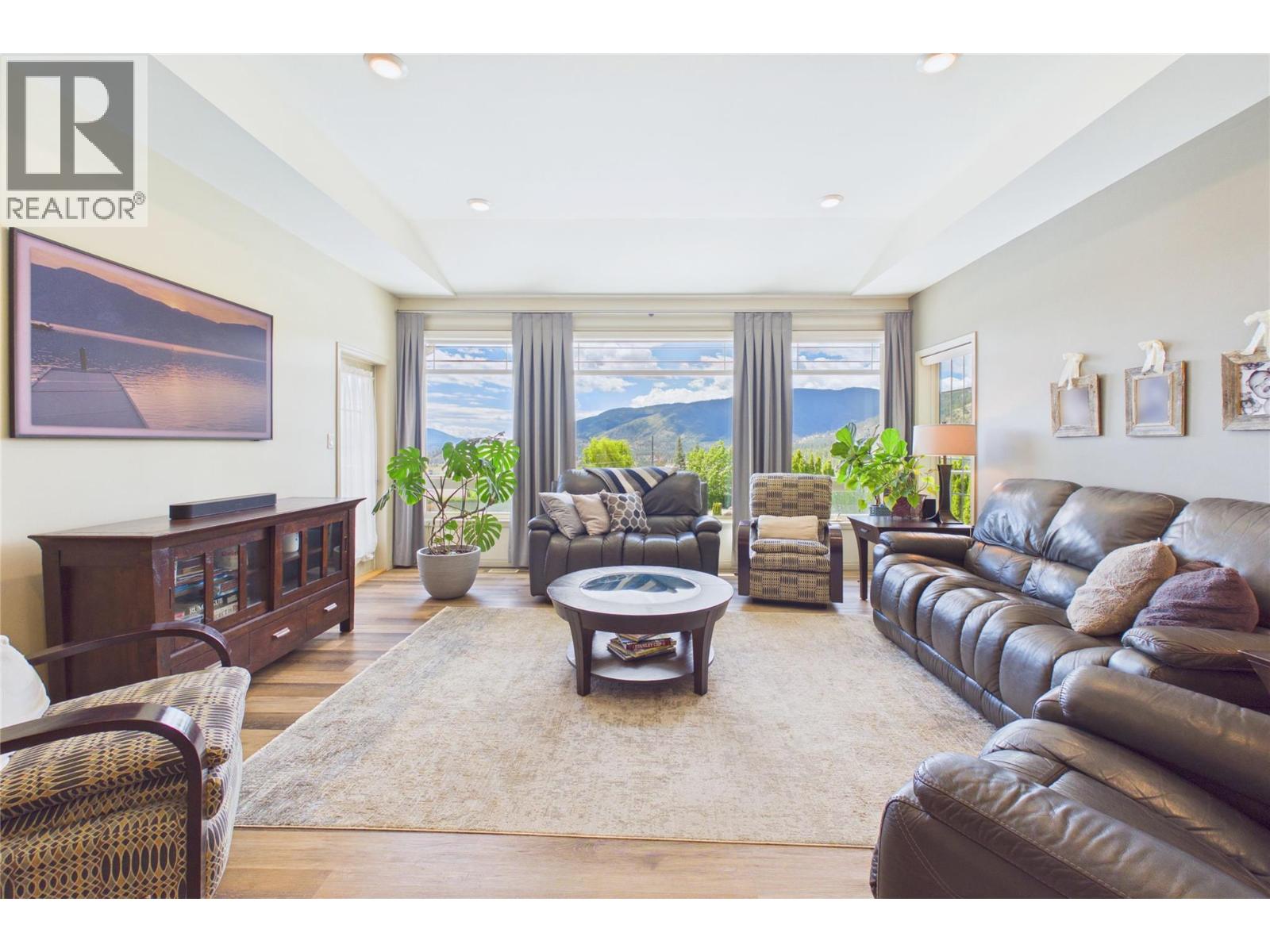 2619 Forsyth Drive, Penticton, British Columbia  V2A 8Y9 - Photo 11 - 10391976