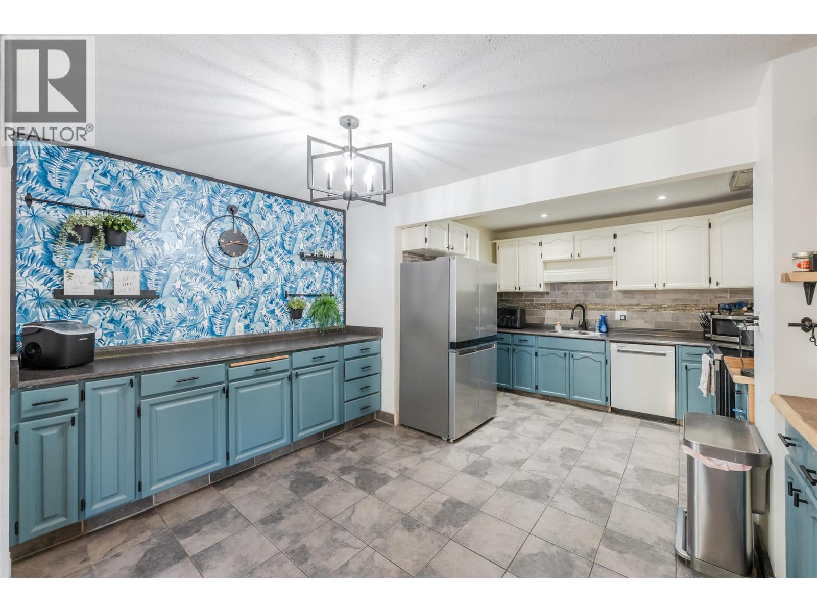 2122 Main Street, Cawston, British Columbia  V0X 1C1 - Photo 11 - 10391380