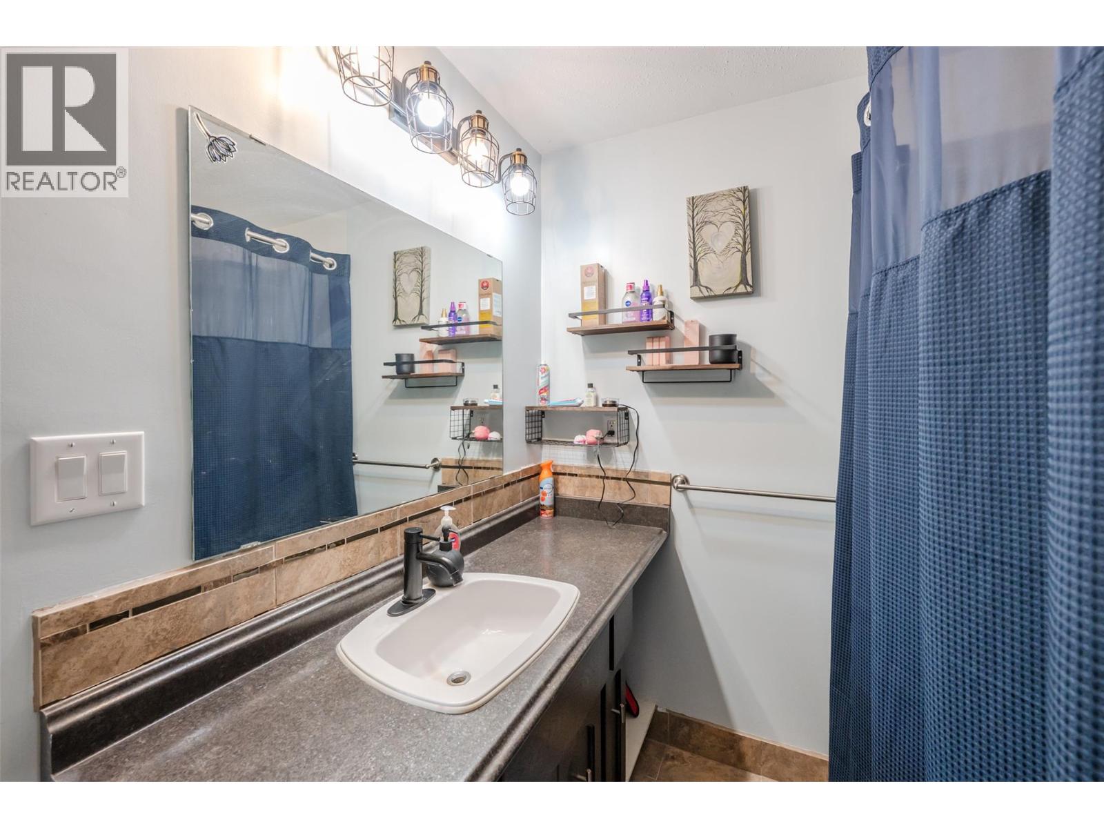 2122 Main Street, Cawston, British Columbia  V0X 1C1 - Photo 31 - 10391380