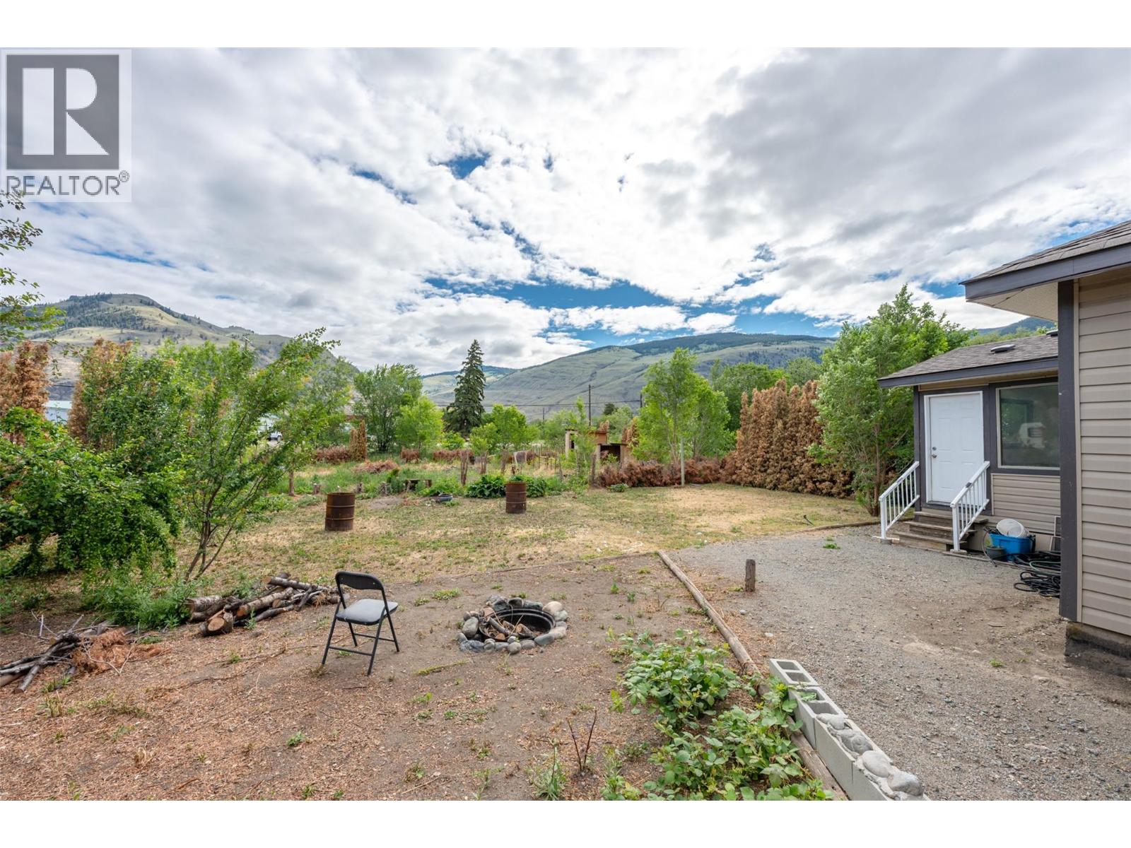 2122 Main Street, Cawston, British Columbia  V0X 1C1 - Photo 48 - 10391380