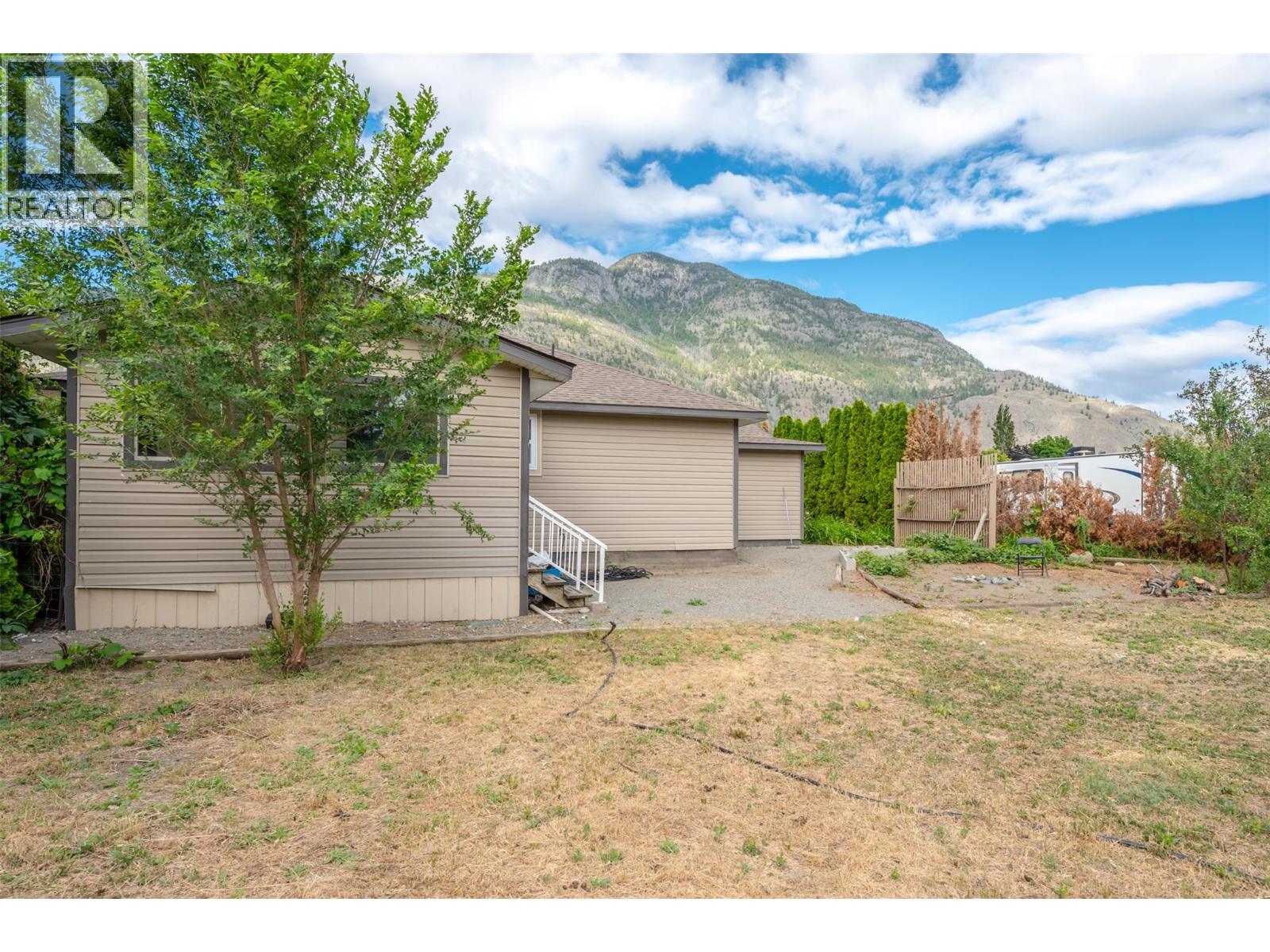 2122 Main Street, Cawston, British Columbia  V0X 1C1 - Photo 54 - 10391380