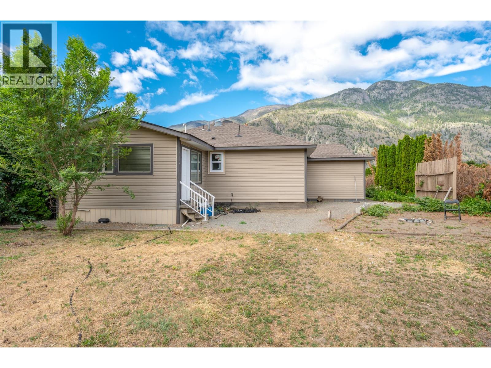 2122 Main Street, Cawston, British Columbia  V0X 1C1 - Photo 57 - 10391380
