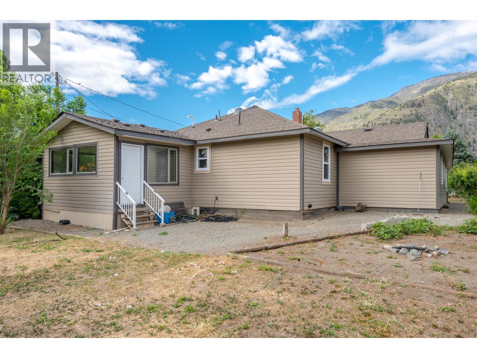 2122 Main Street, Cawston, British Columbia  V0X 1C1 - Photo 58 - 10391380