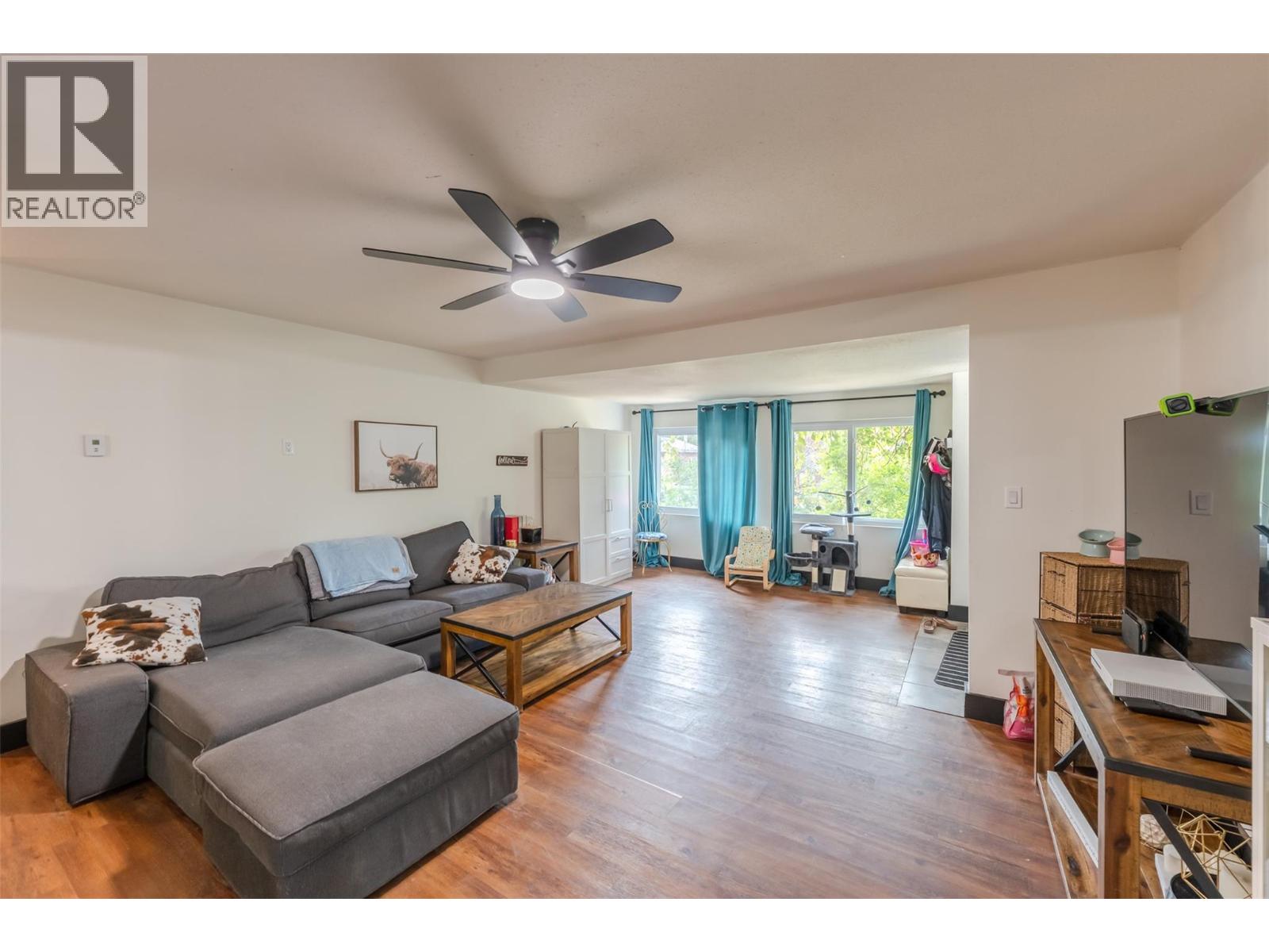2122 Main Street, Cawston, British Columbia  V0X 1C1 - Photo 6 - 10391380