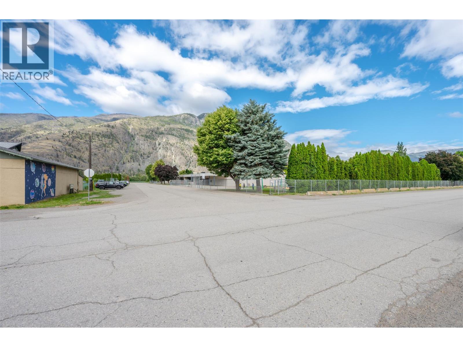 2122 Main Street, Cawston, British Columbia  V0X 1C1 - Photo 79 - 10391380