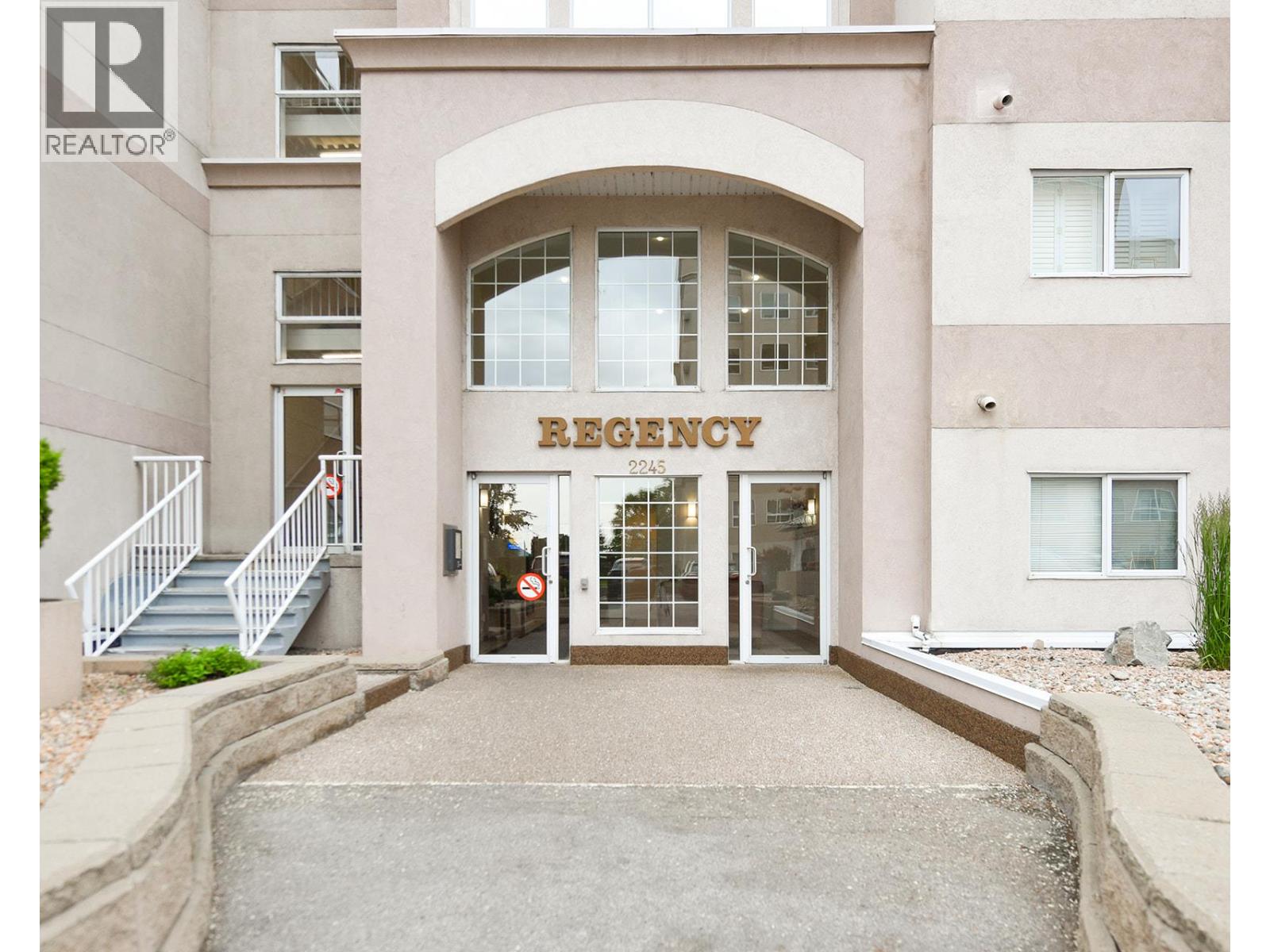 2245 Atkinson Street Unit# 803, Penticton, British Columbia  V2A 8R7 - Photo 1 - 10391937