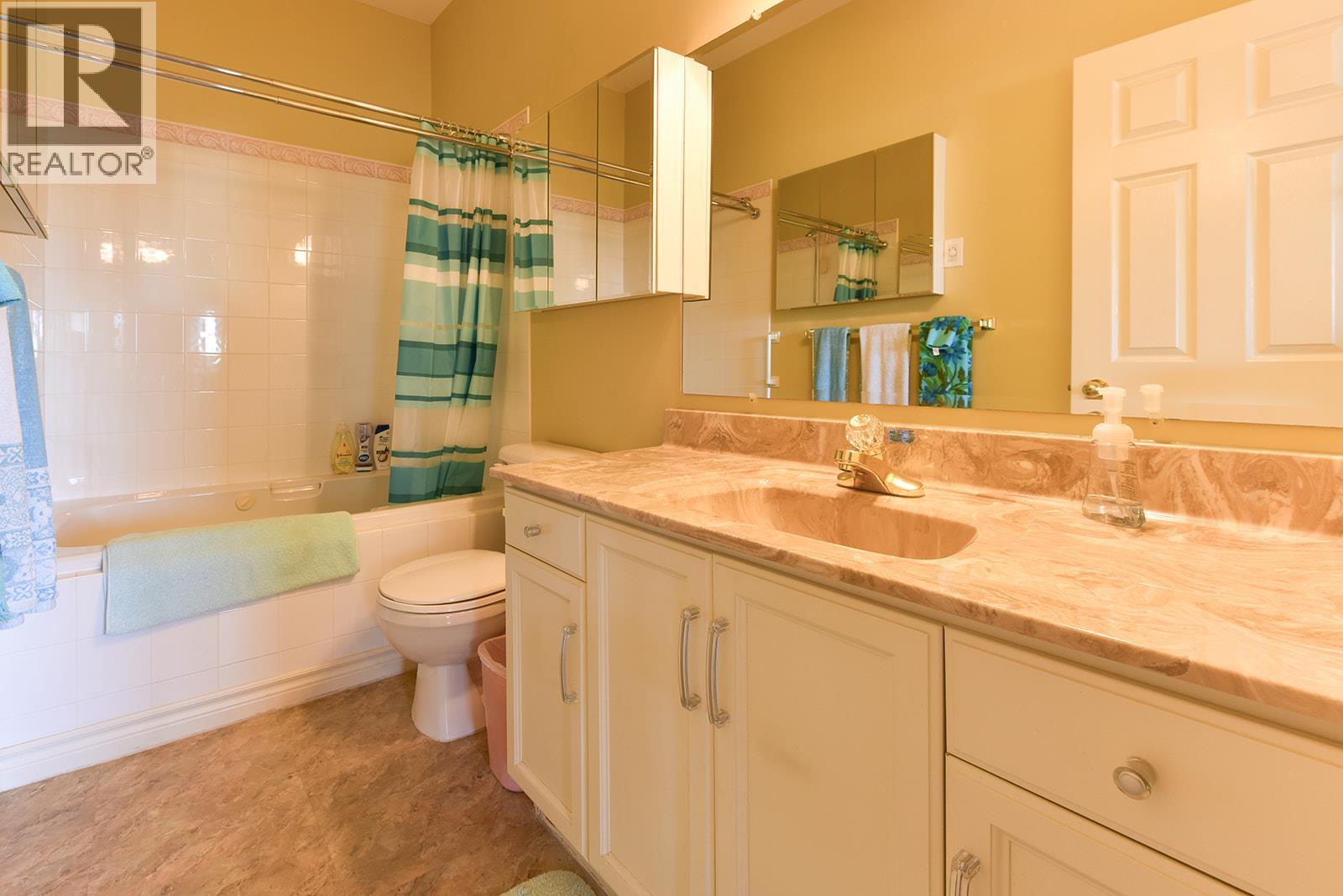 2245 Atkinson Street Unit# 803, Penticton, British Columbia  V2A 8R7 - Photo 11 - 10391937
