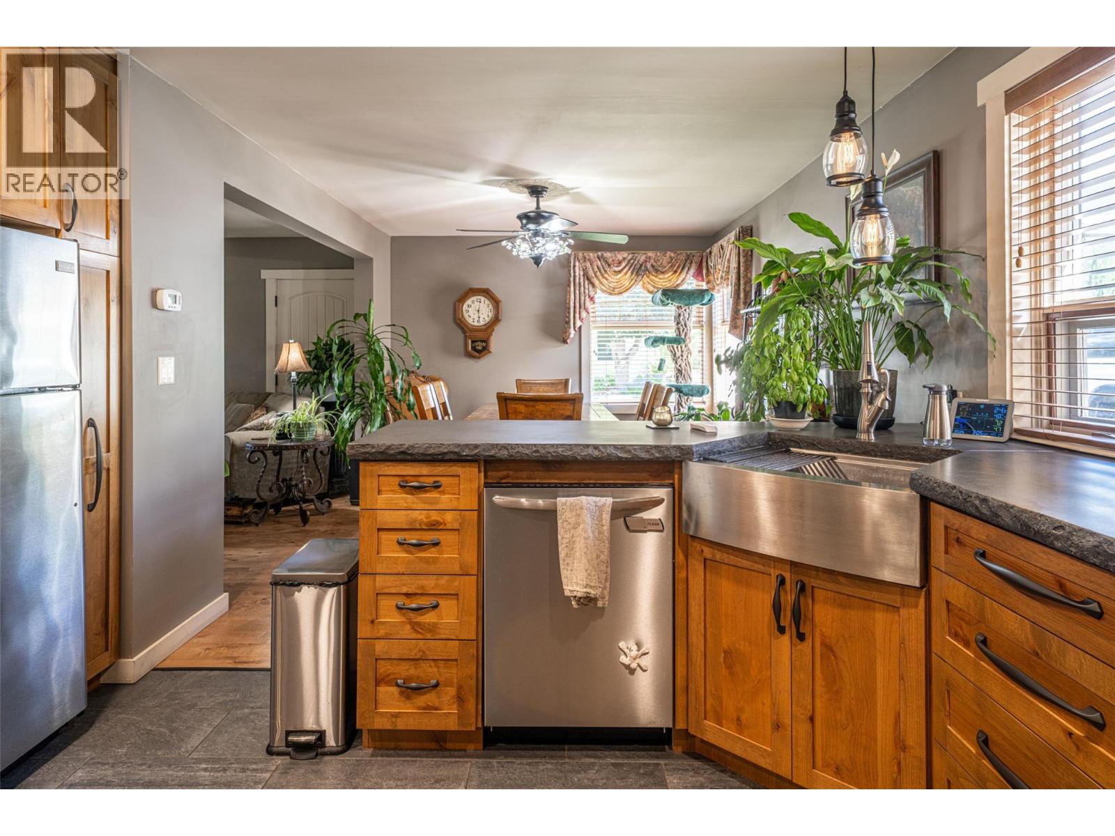 2885 Phillips Street, Armstrong, British Columbia  V4Y 0B2 - Photo 18 - 10391958