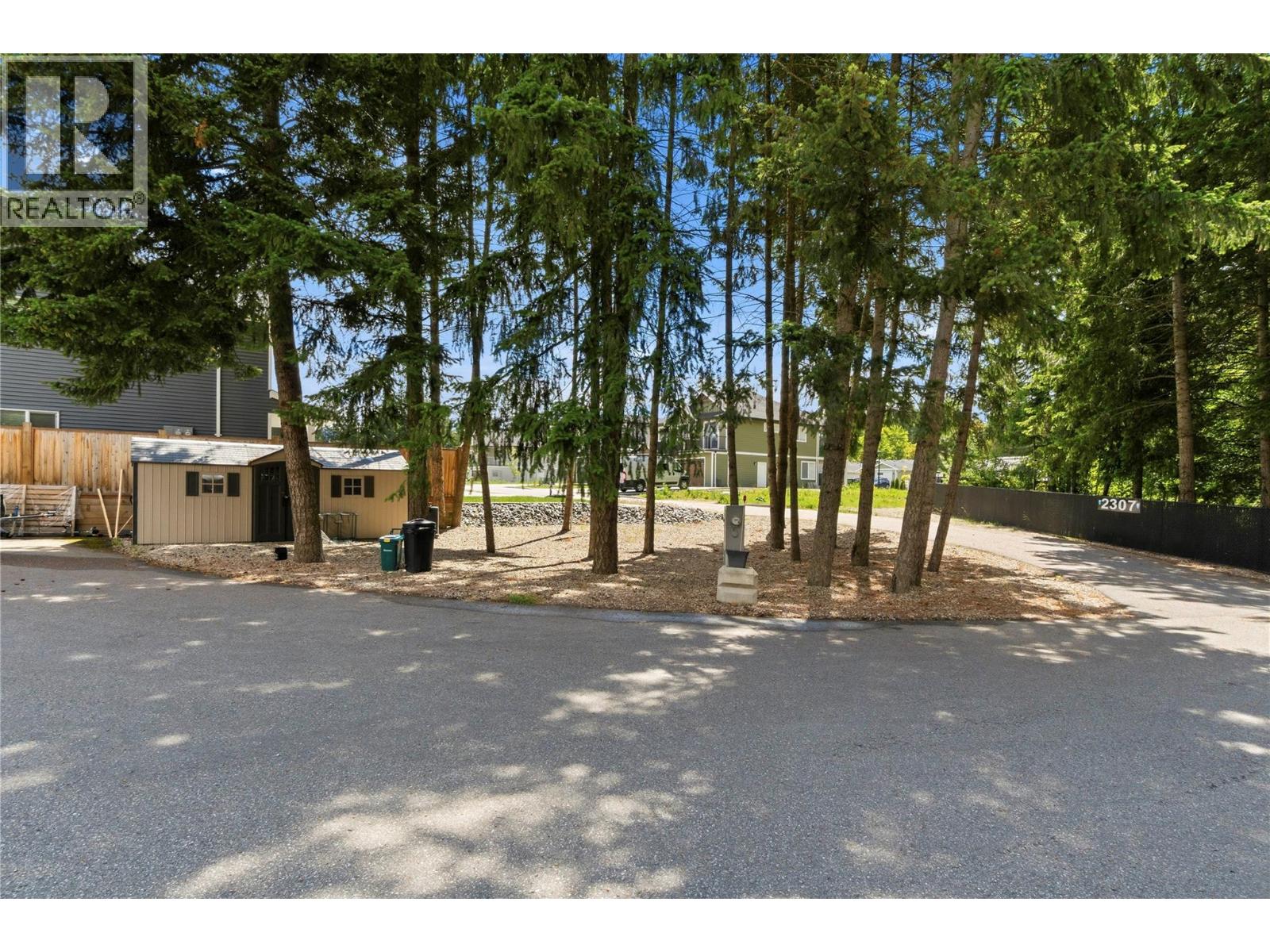 2307 5 Avenue Se, Salmon Arm, British Columbia  V1E 1K9 - Photo 11 - 10390592