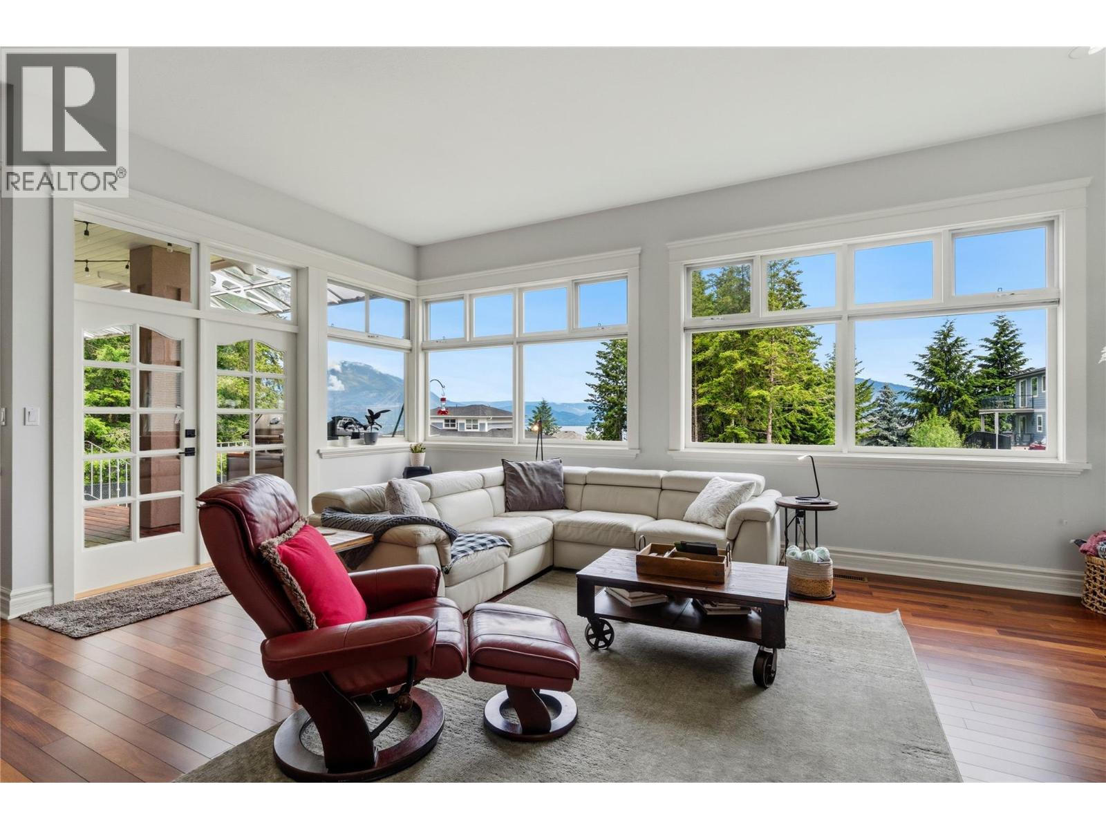 2307 5 Avenue Se, Salmon Arm, British Columbia  V1E 1K9 - Photo 49 - 10390592
