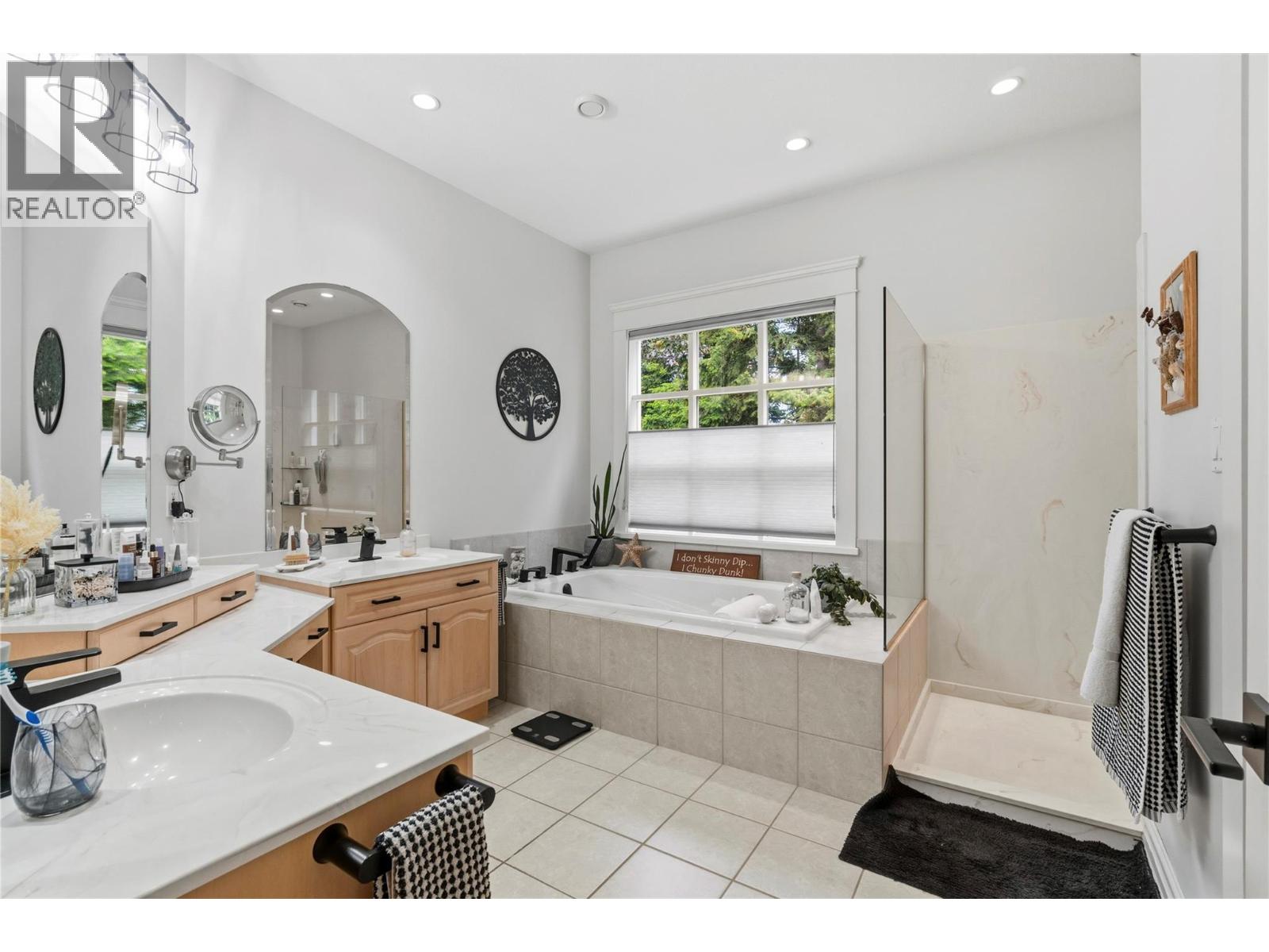 2307 5 Avenue Se, Salmon Arm, British Columbia  V1E 1K9 - Photo 52 - 10390592