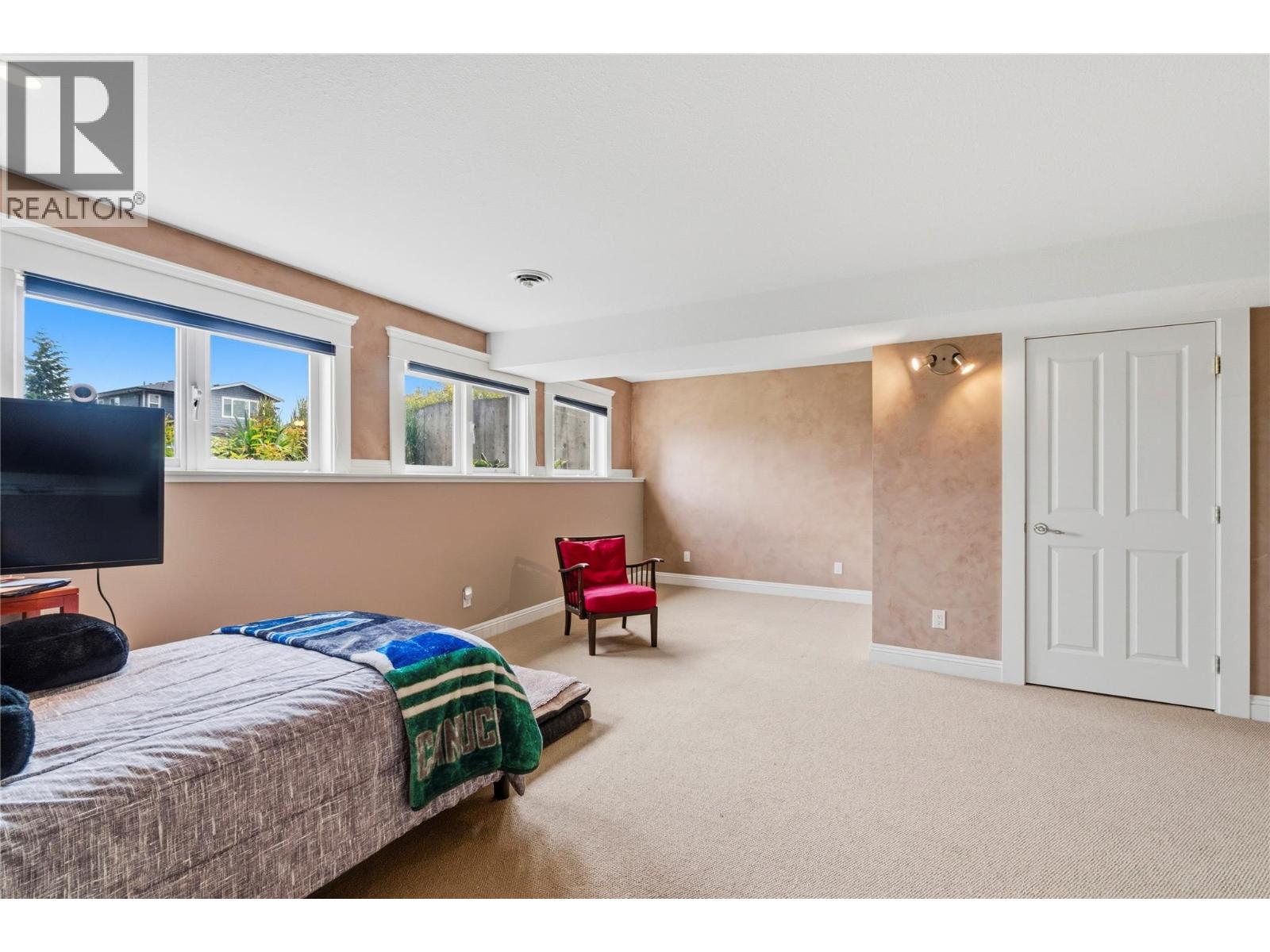 2307 5 Avenue Se, Salmon Arm, British Columbia  V1E 1K9 - Photo 75 - 10390592