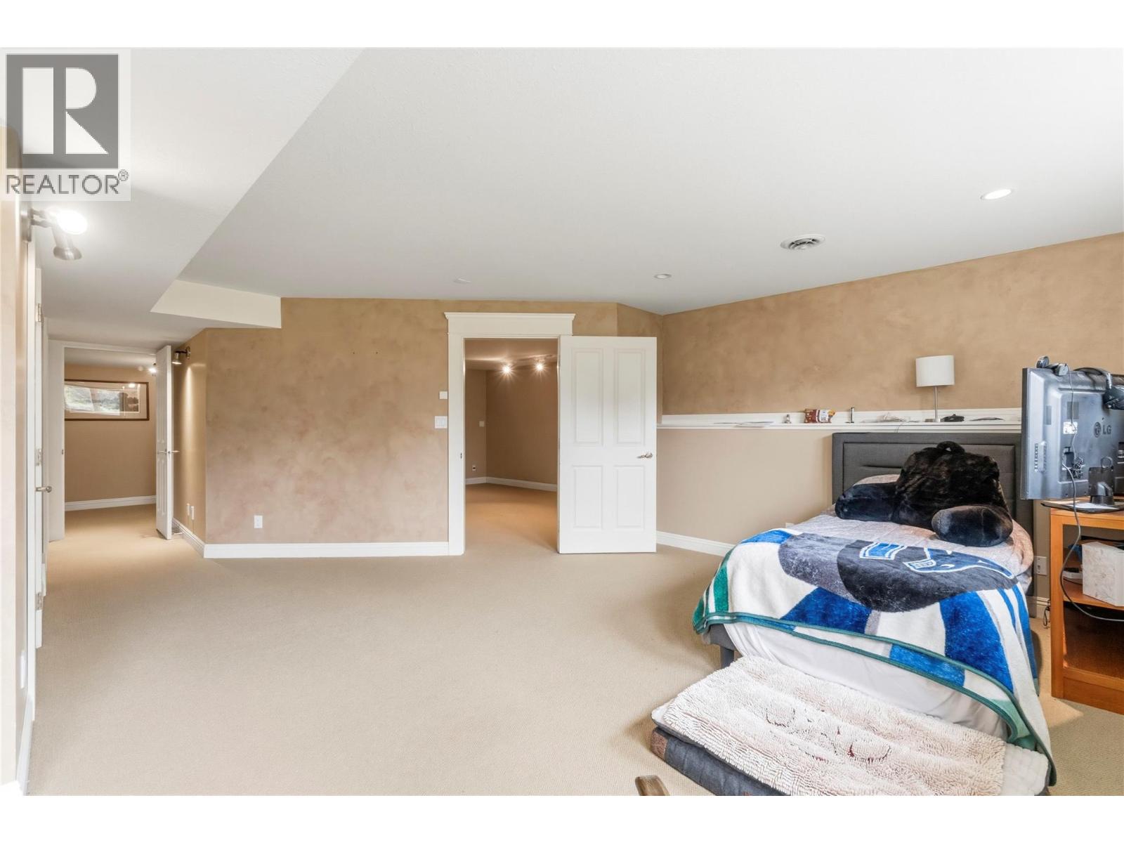 2307 5 Avenue Se, Salmon Arm, British Columbia  V1E 1K9 - Photo 76 - 10390592