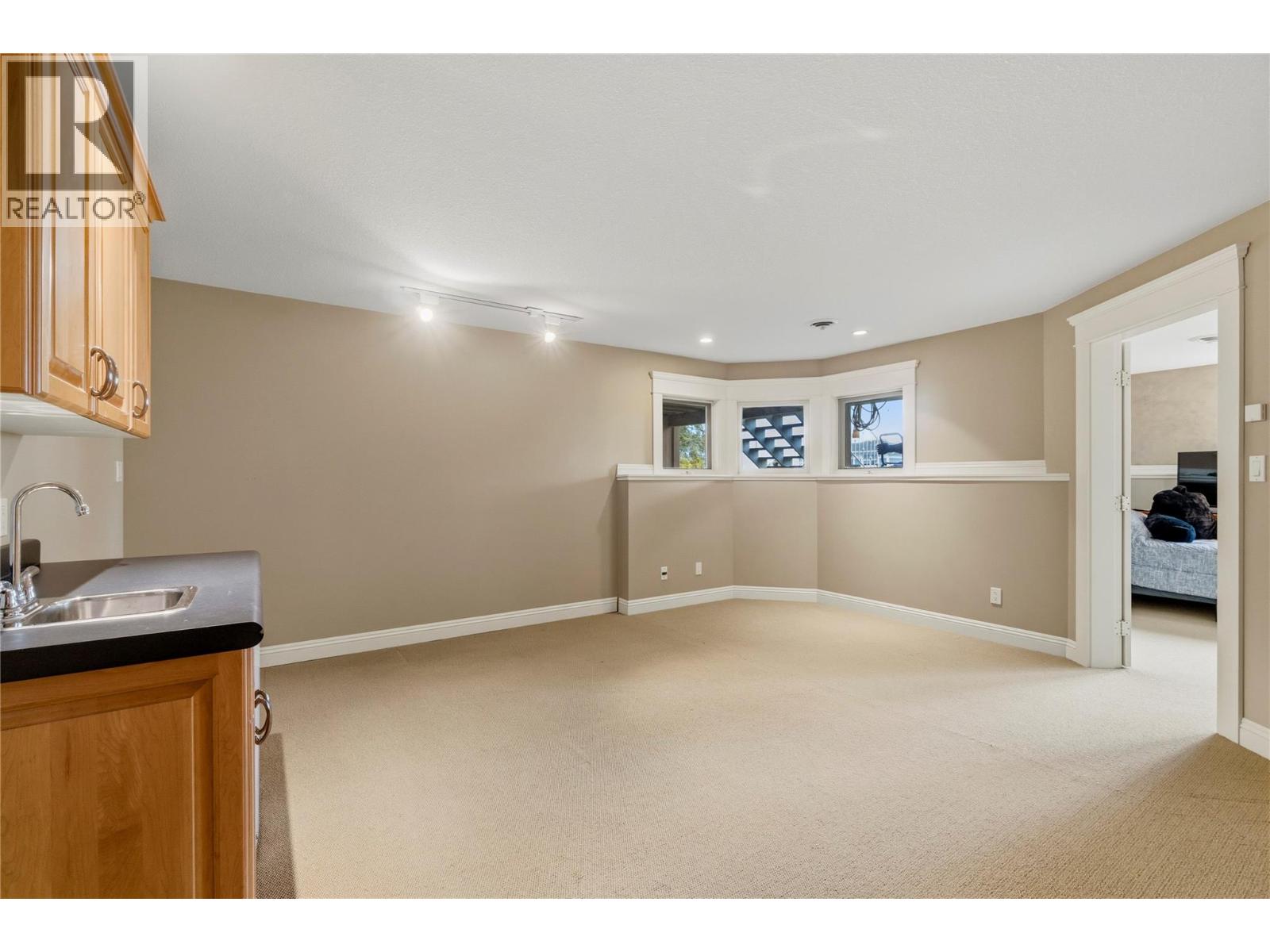 2307 5 Avenue Se, Salmon Arm, British Columbia  V1E 1K9 - Photo 78 - 10390592