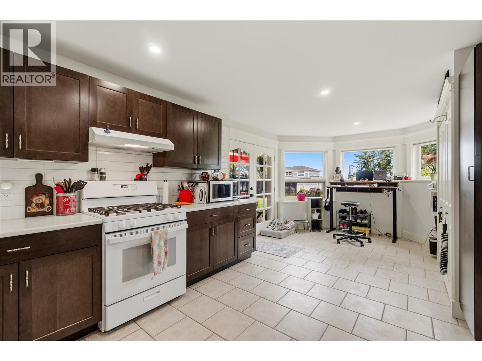 2307 5 Avenue Se, Salmon Arm, British Columbia  V1E 1K9 - Photo 87 - 10390592