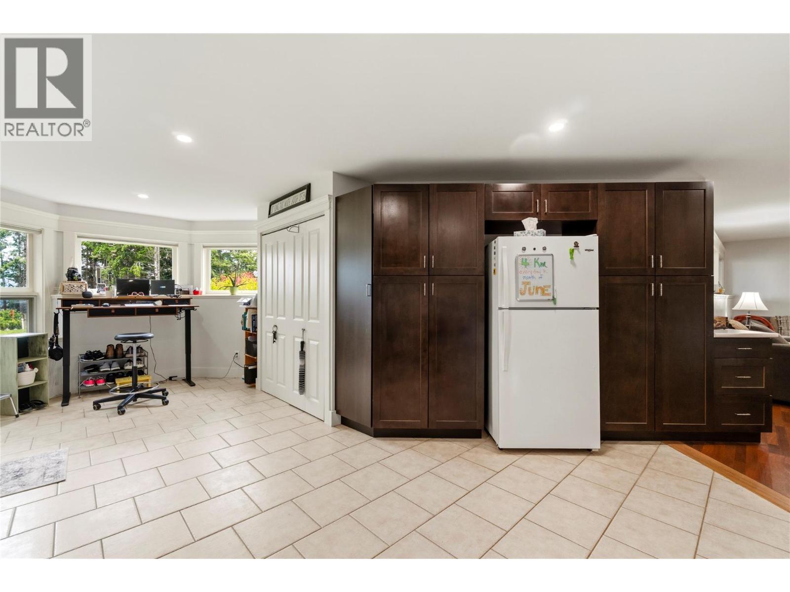 2307 5 Avenue Se, Salmon Arm, British Columbia  V1E 1K9 - Photo 88 - 10390592