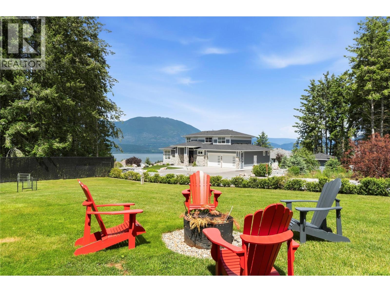 2307 5 Avenue Se, Salmon Arm, British Columbia  V1E 1K9 - Photo 9 - 10390592