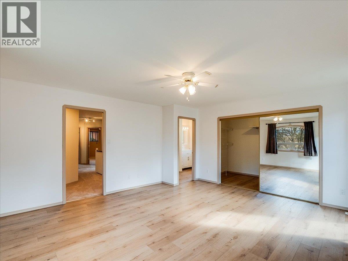 2007 Valleyview Drive, Trail, British Columbia  V1R 3B3 - Photo 18 - 10392024