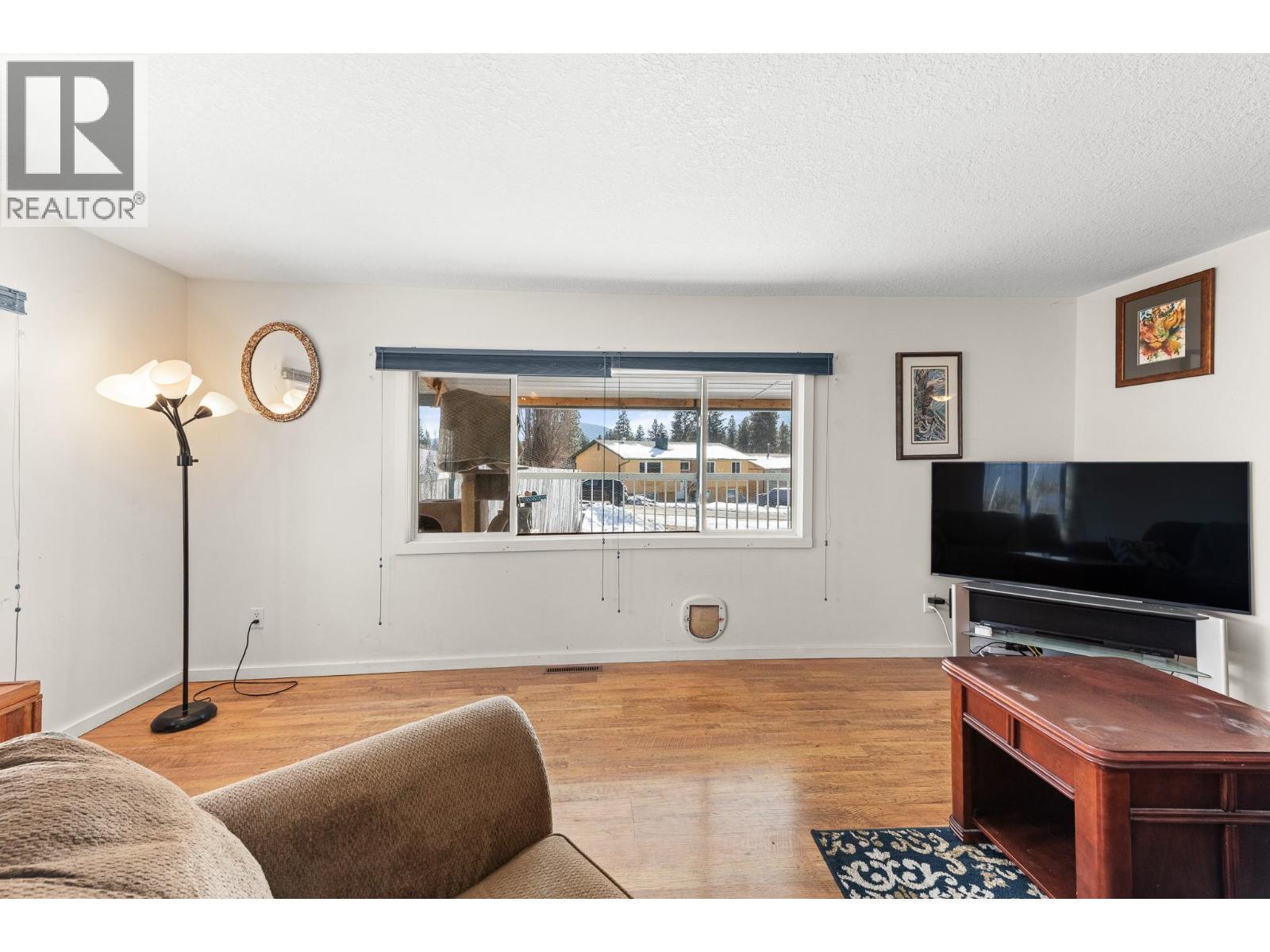 858 301st Street, Marysville, British Columbia  V1A 3J9 - Photo 12 - 10391469