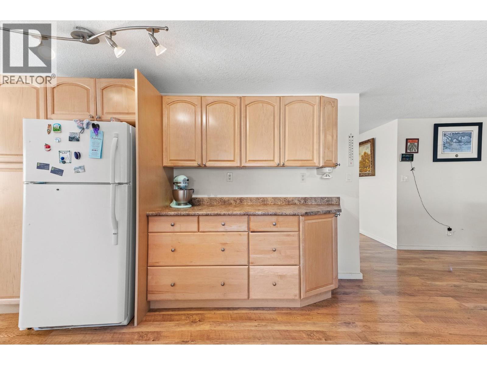 858 301st Street, Marysville, British Columbia  V1A 3J9 - Photo 19 - 10391469