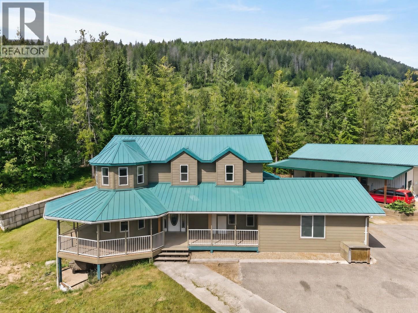 5364 Shaw Road, Salmon Arm, British Columbia  V1E 2W2 - Photo 1 - 10391790