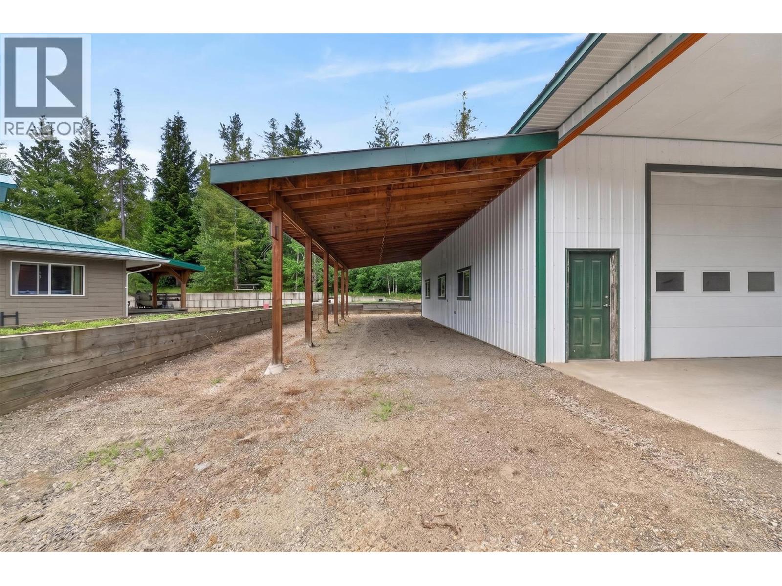 5364 Shaw Road, Salmon Arm, British Columbia  V1E 2W2 - Photo 12 - 10391790