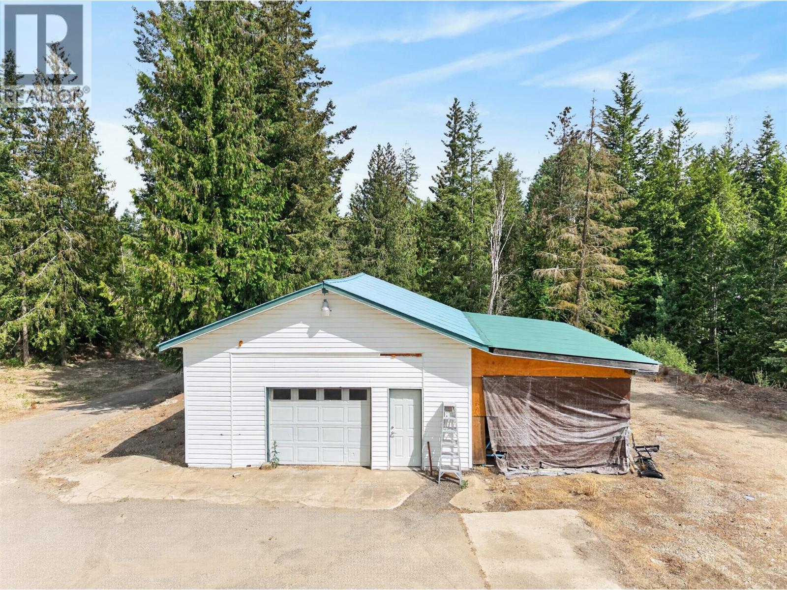 5364 Shaw Road, Salmon Arm, British Columbia  V1E 2W2 - Photo 16 - 10391790