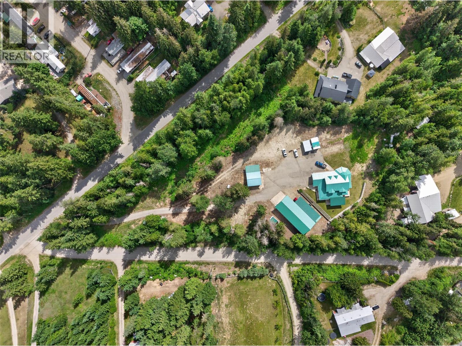 5364 Shaw Road, Salmon Arm, British Columbia  V1E 2W2 - Photo 4 - 10391790
