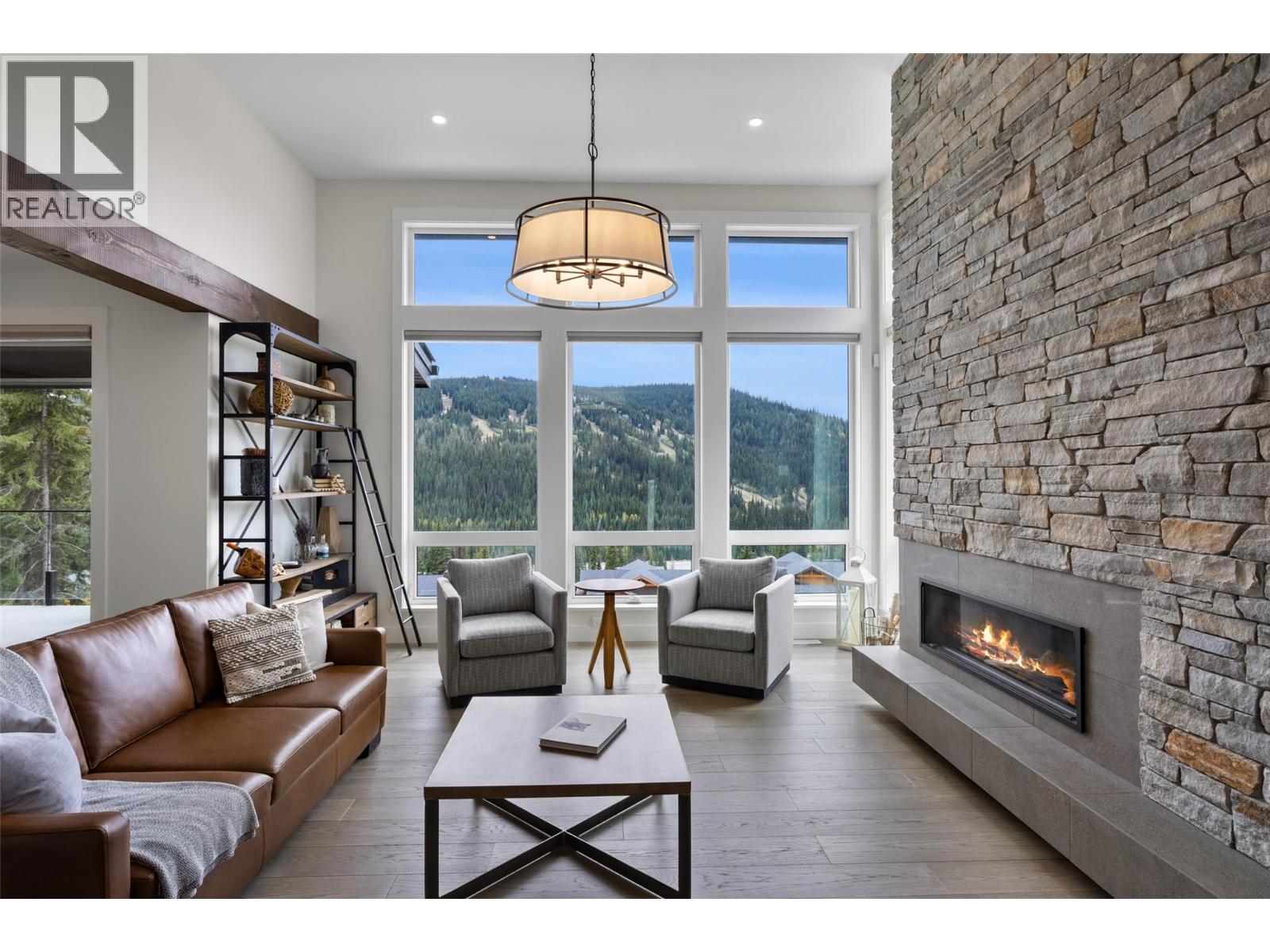 5325 Lookout Ridge Drive, Sun Peaks, British Columbia  V0E 5N0 - Photo 4 - 10390733
