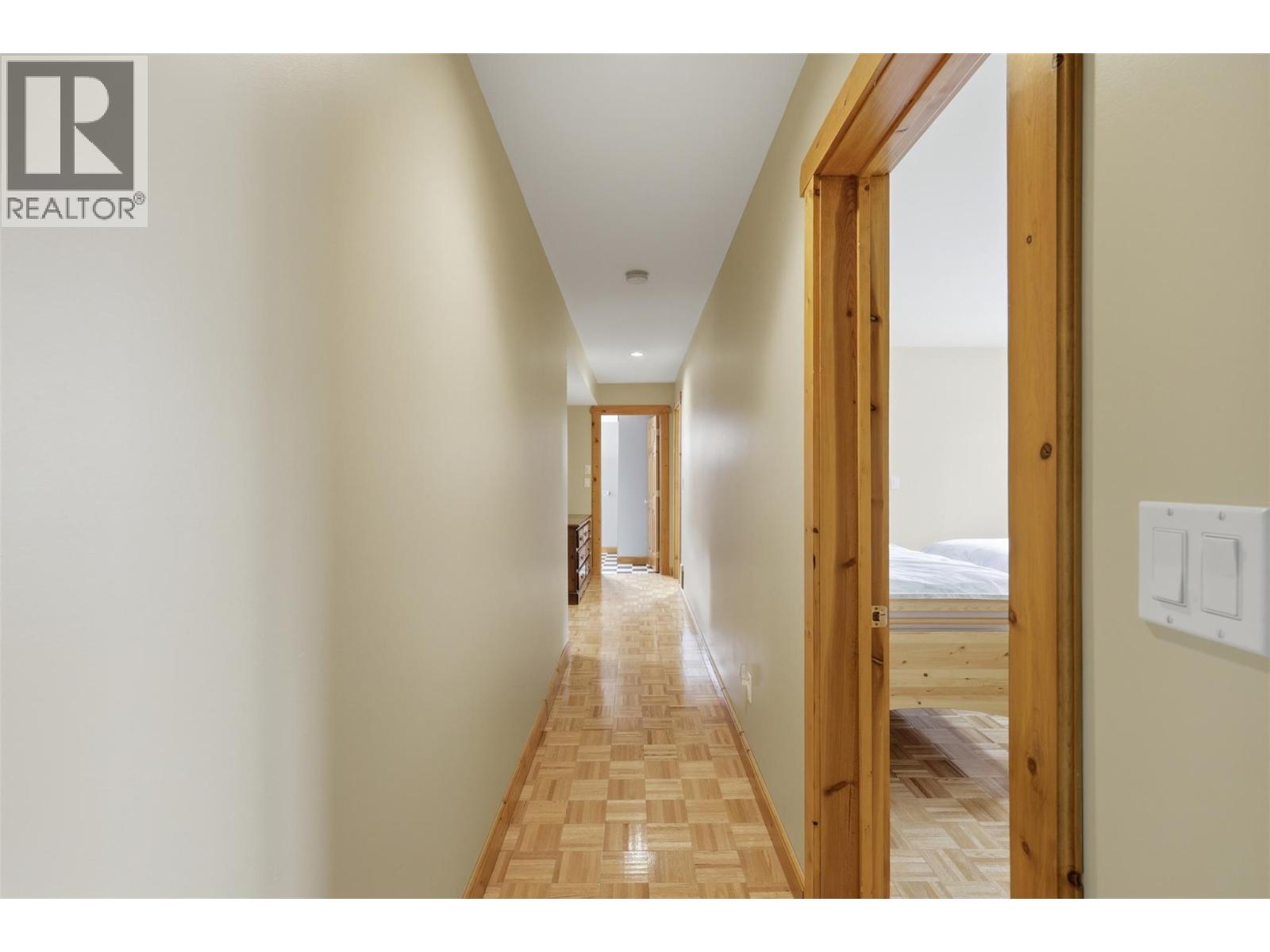 1345 Heustis Drive, Kamloops, British Columbia  V0K 1A0 - Photo 48 - 10392037