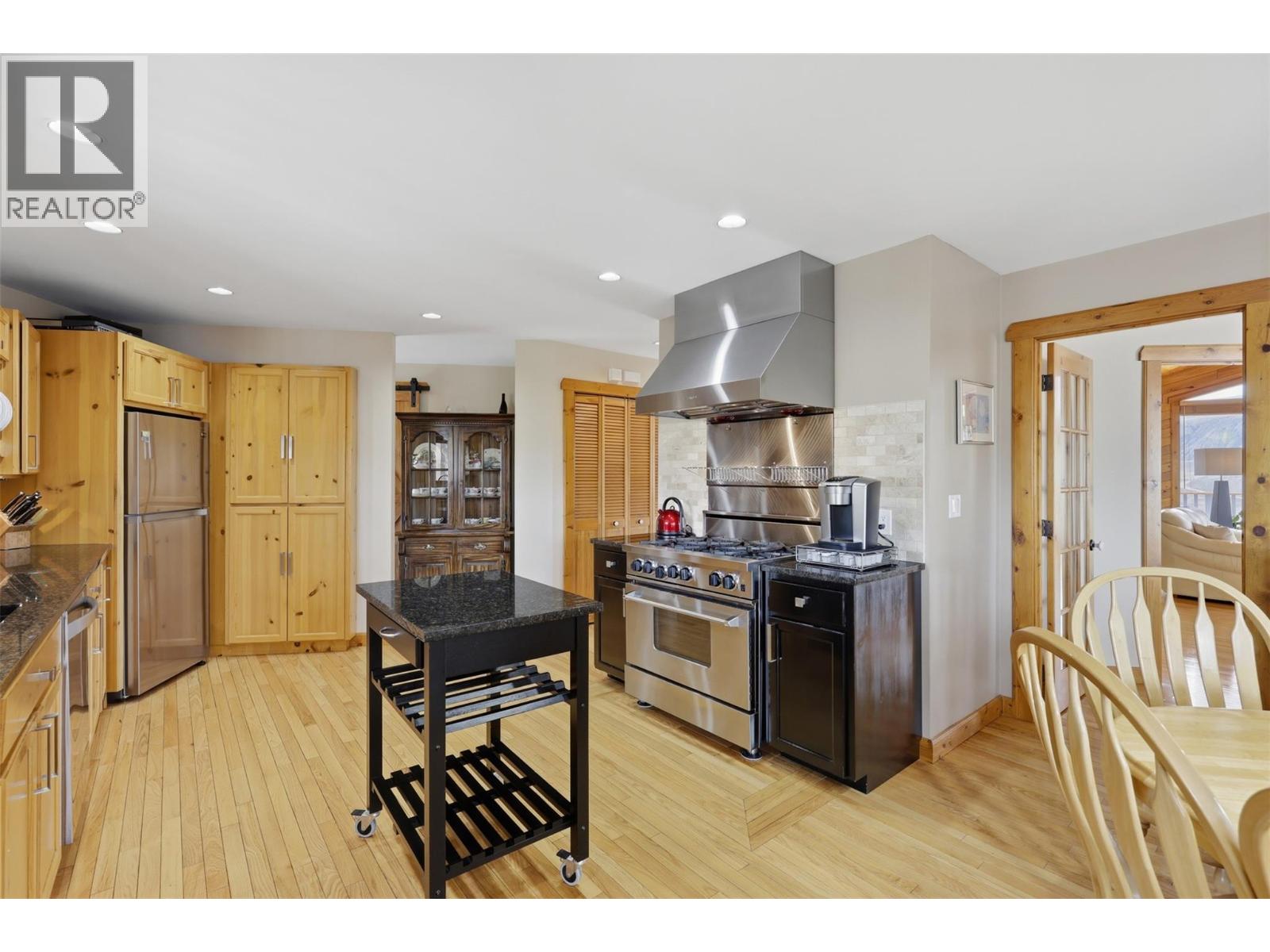 1345 Heustis Drive, Kamloops, British Columbia  V0K 1A0 - Photo 5 - 10392037
